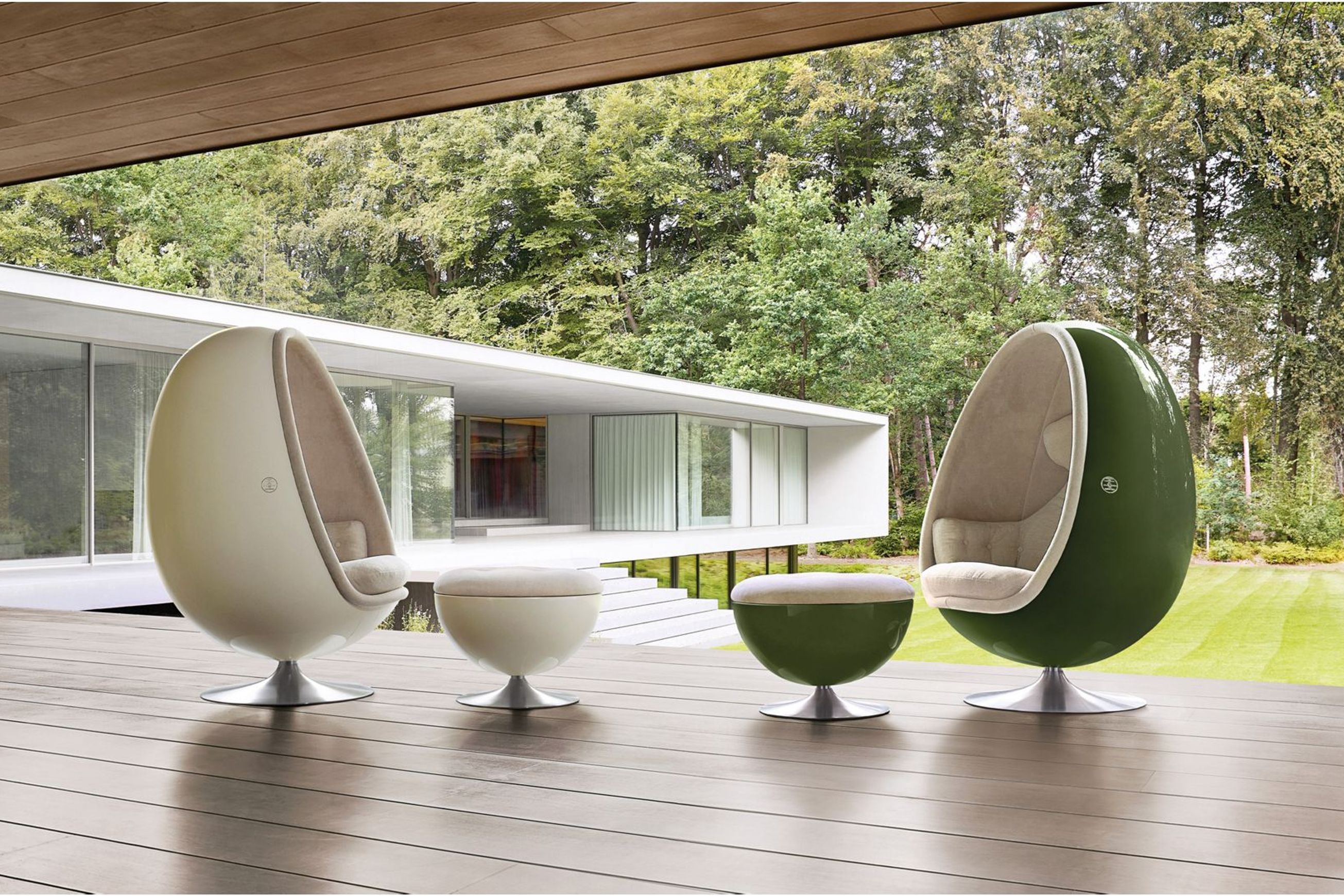 Ovalia Armchair