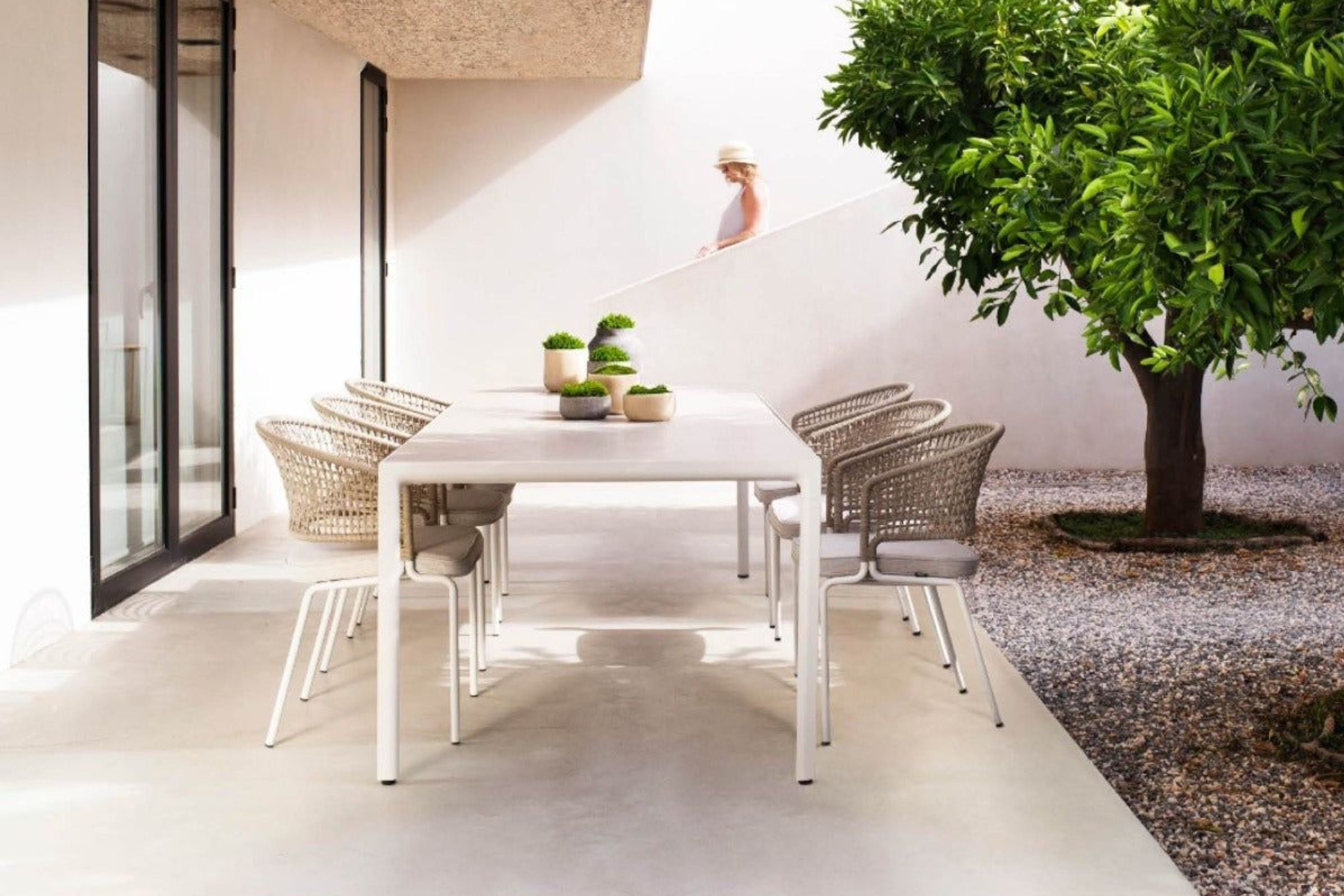 Contour | Armchair