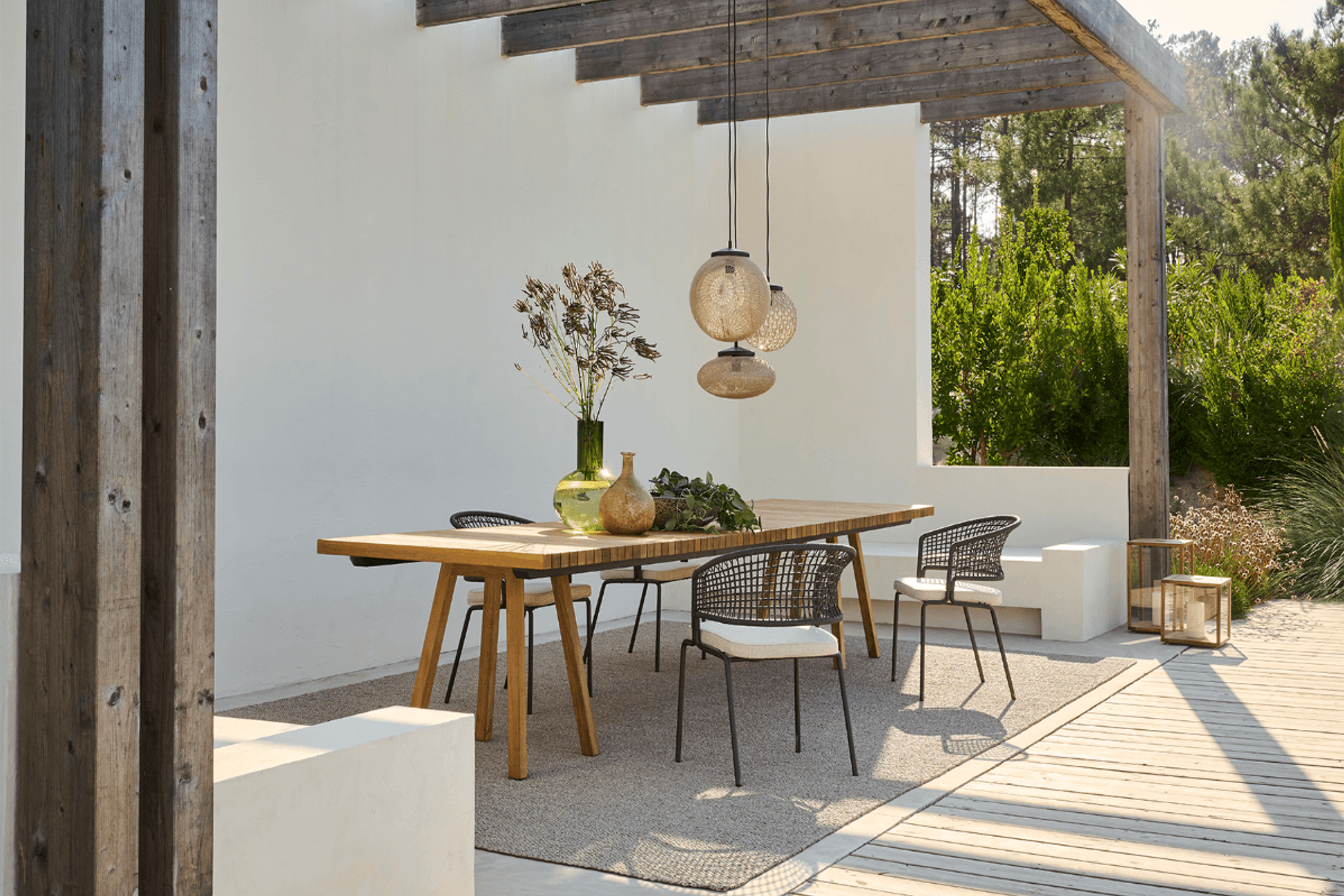 Contour | Armchair