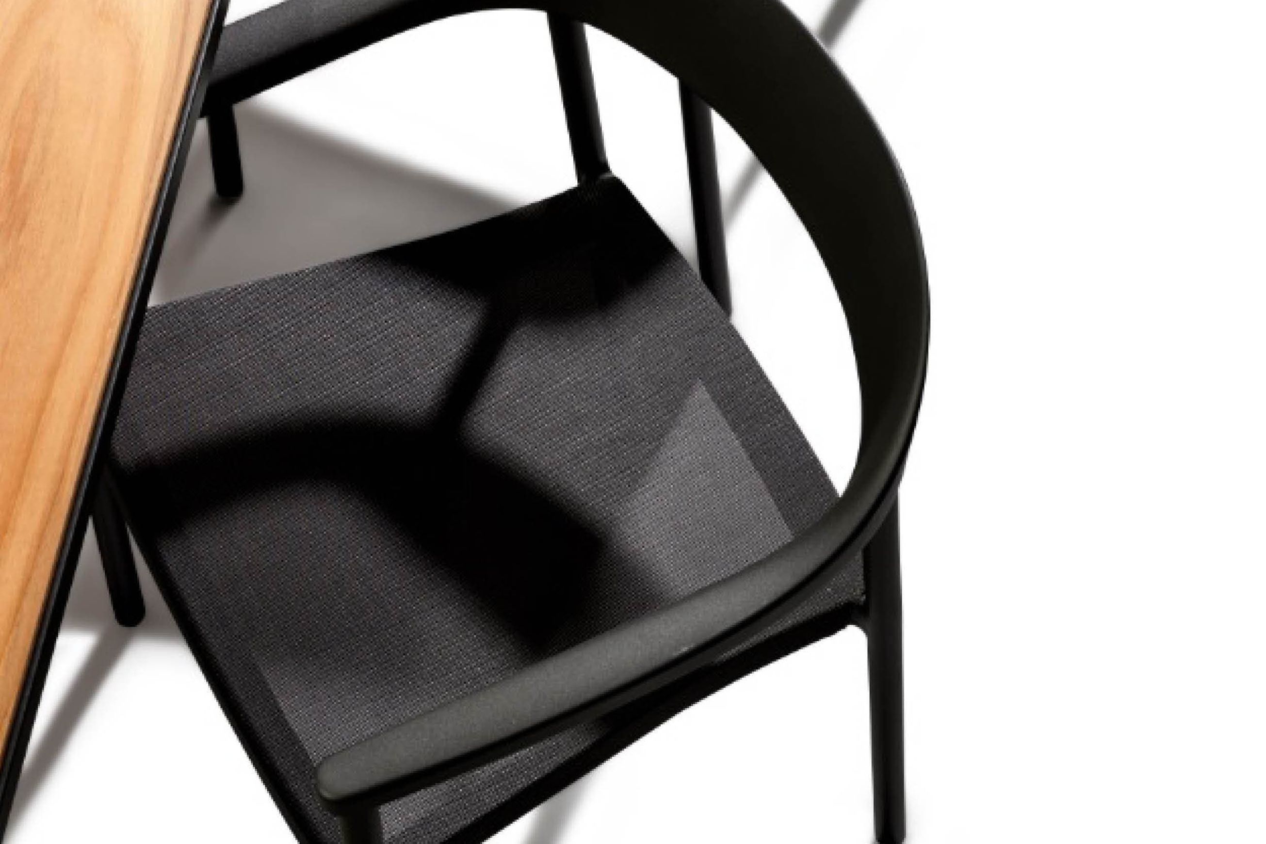 Illum | Arm Chair