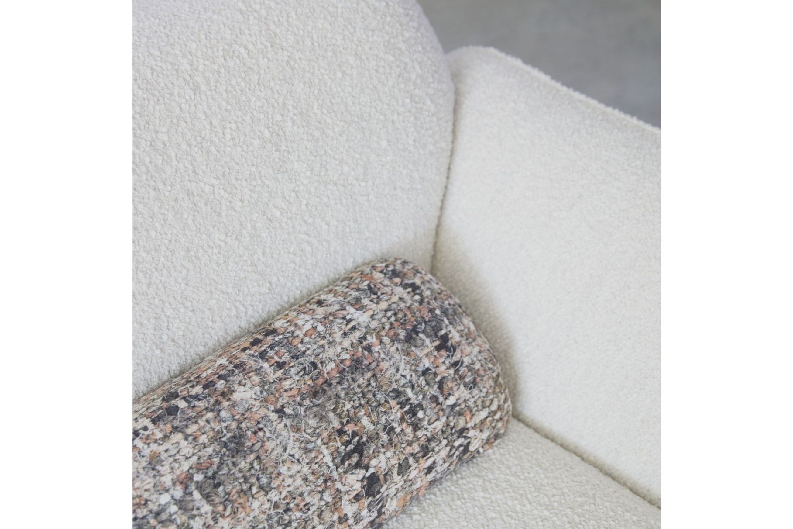 Allusion Sofa