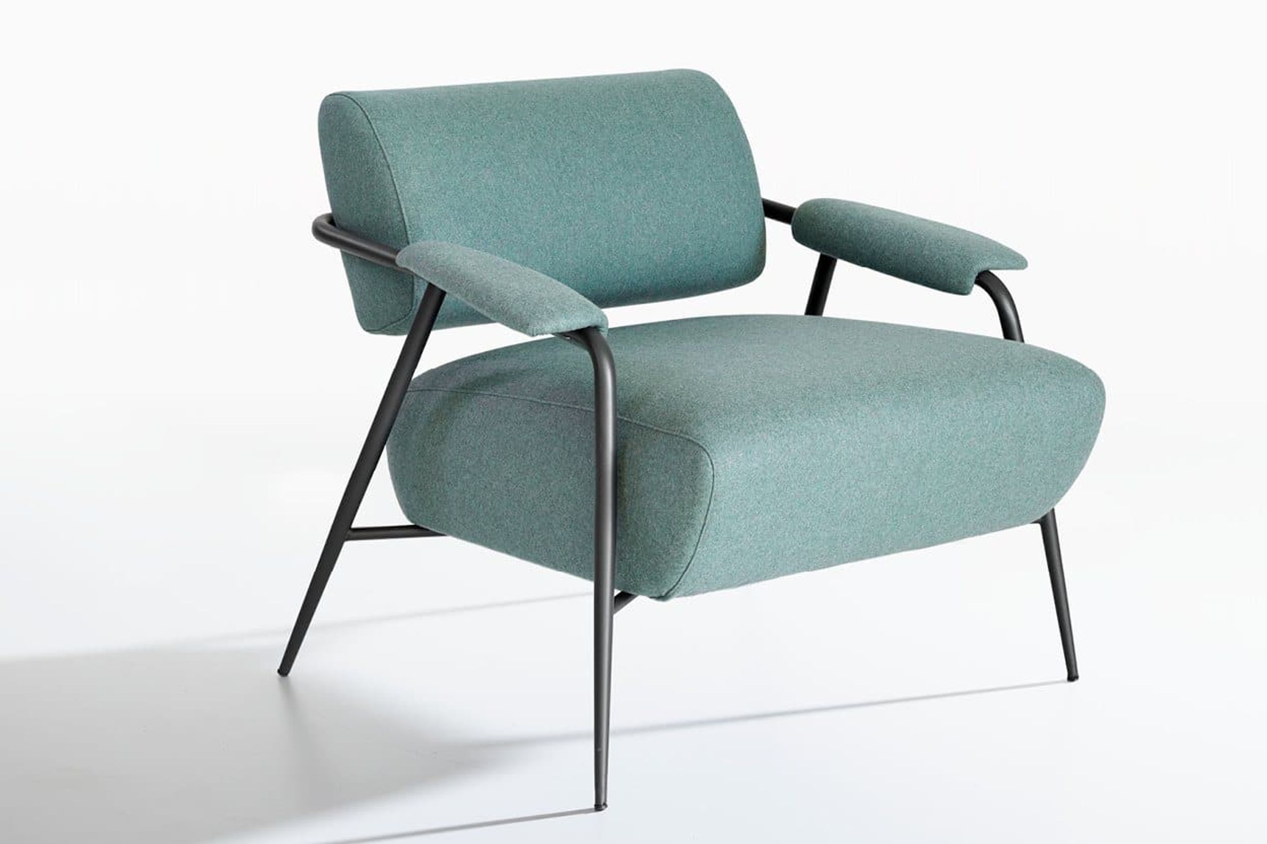 Stay Lounge Chair