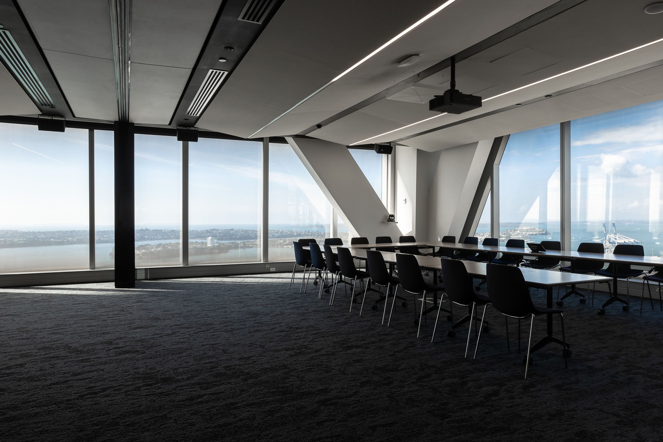 Skyfold Acoustic Vertical Retractable Walls