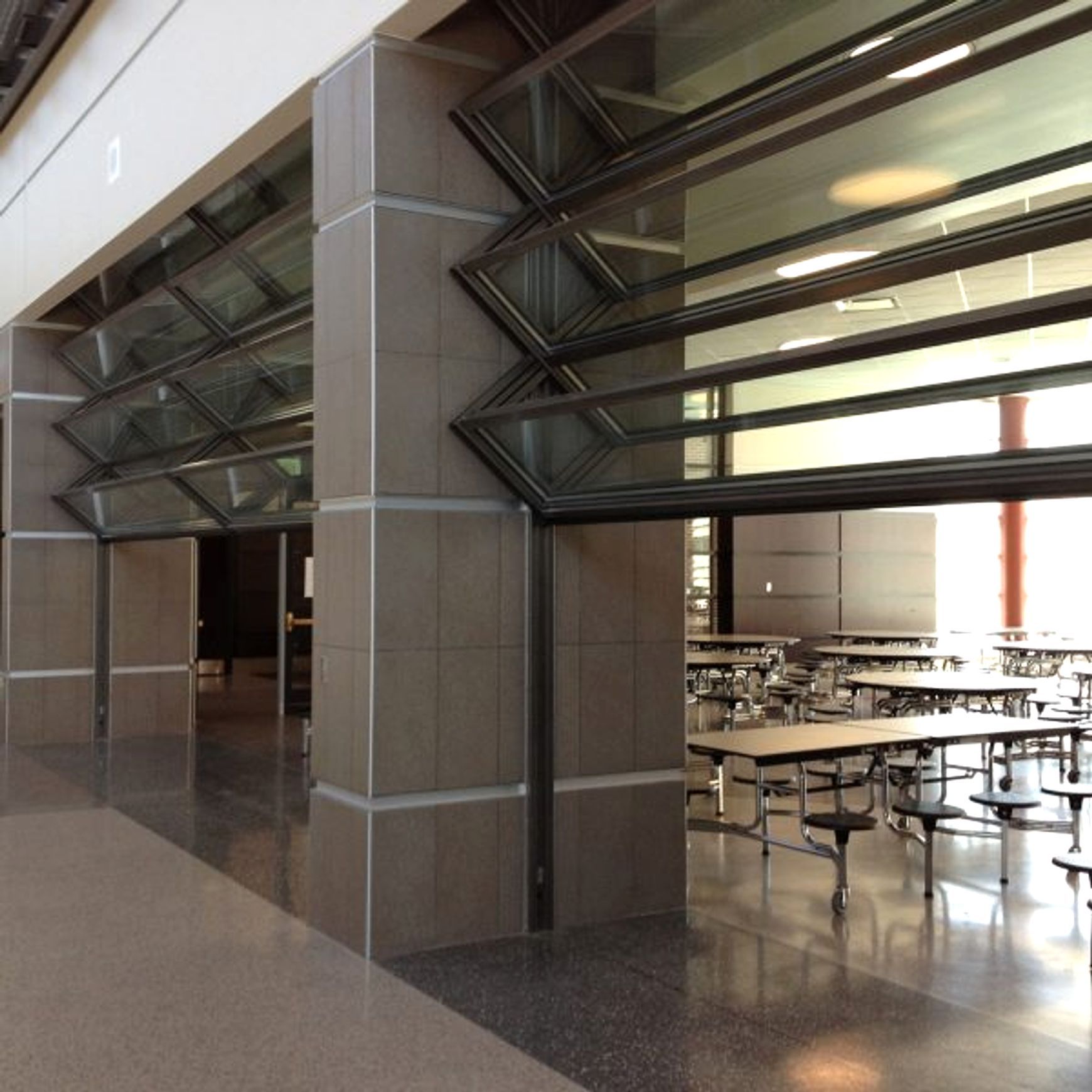 Skyfold Acoustic Vertical Retractable Walls