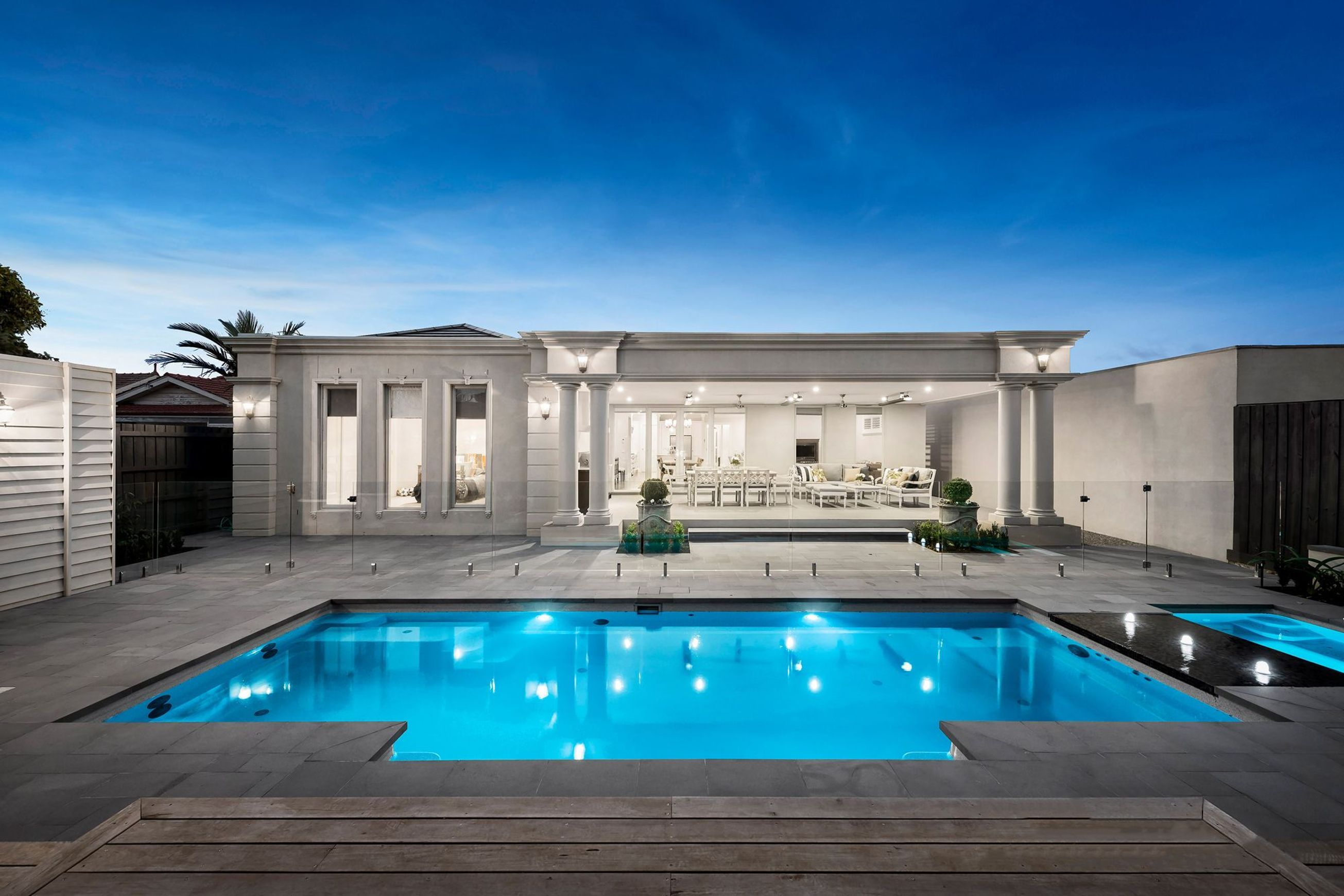 Vogue Pools