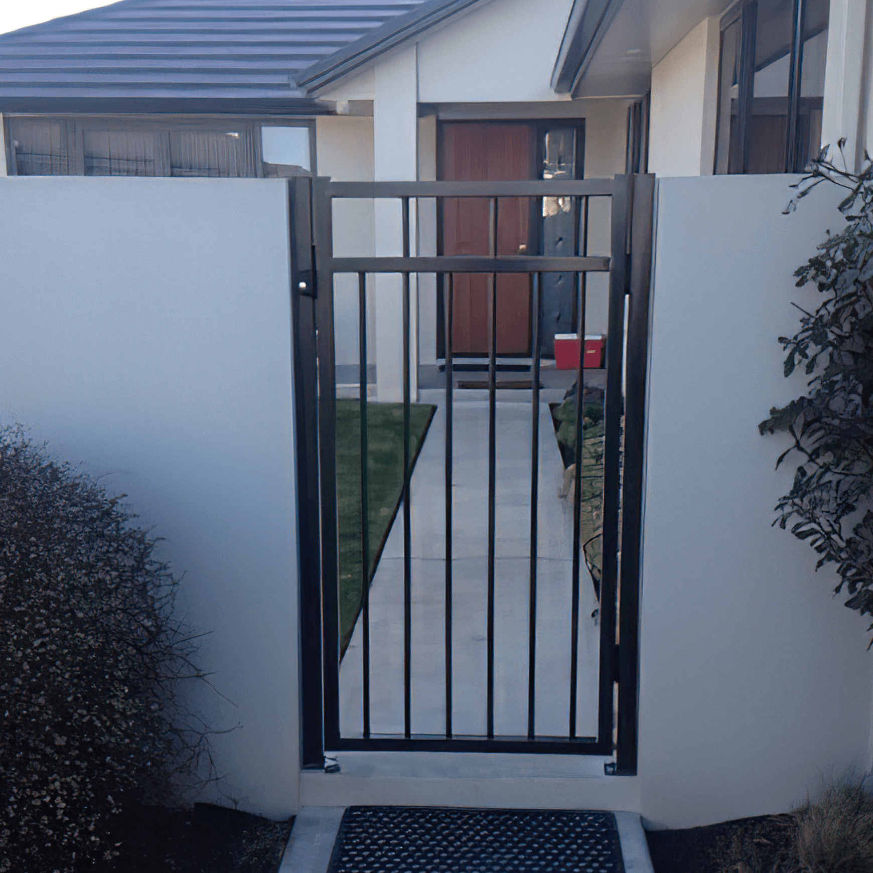 Tubular Pathway Gates