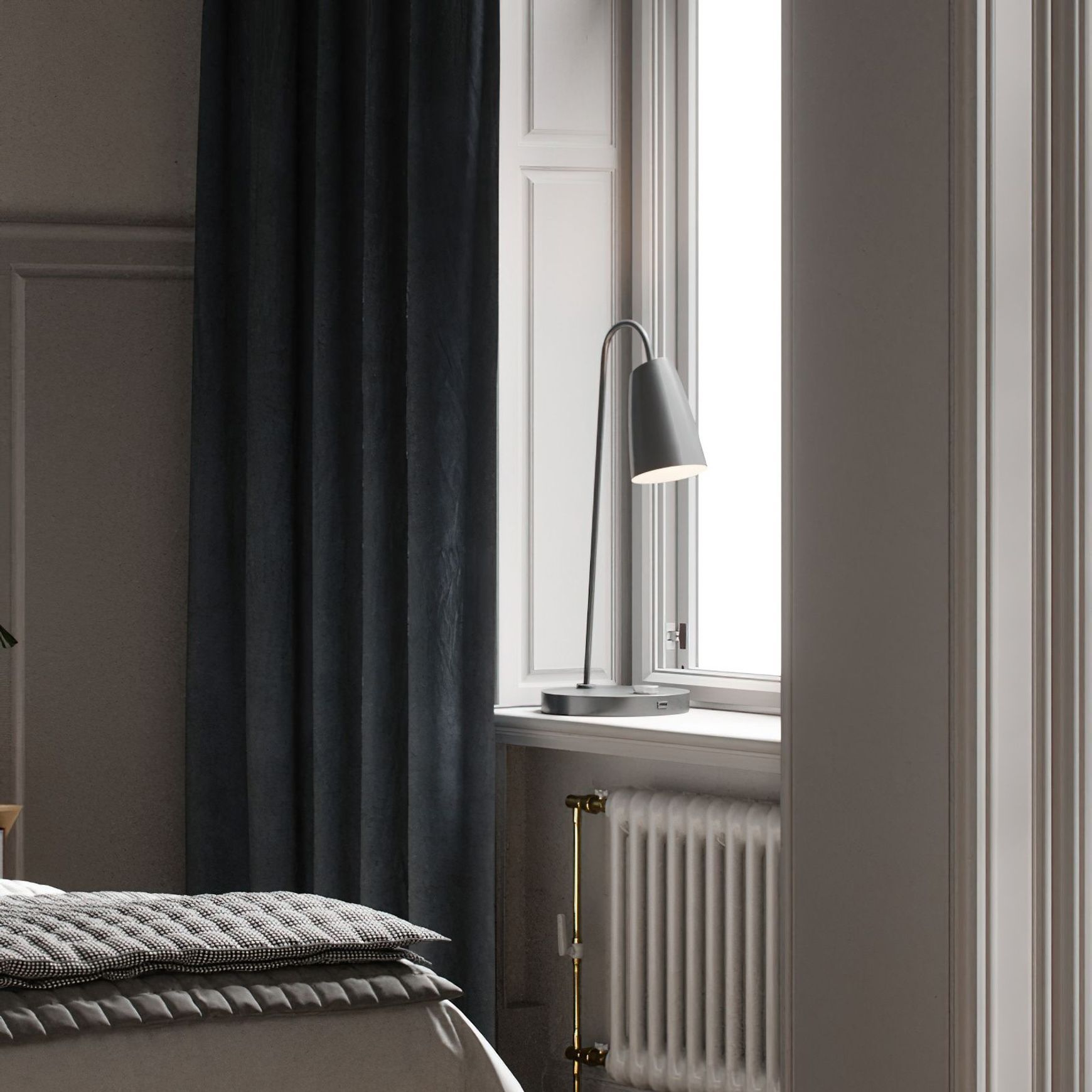 Sway Table Lamp