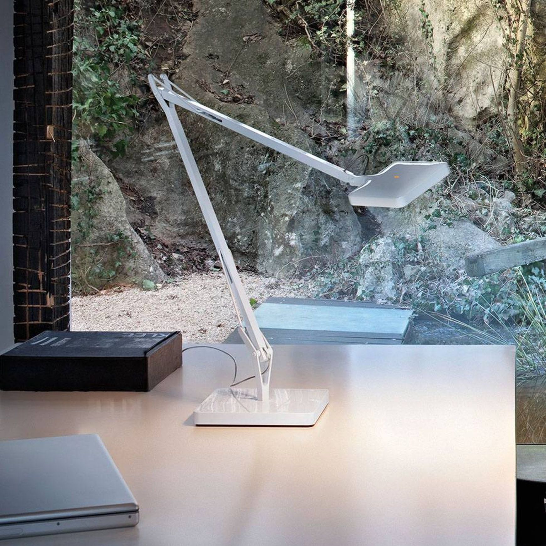 Kelvin LED Table Lamp