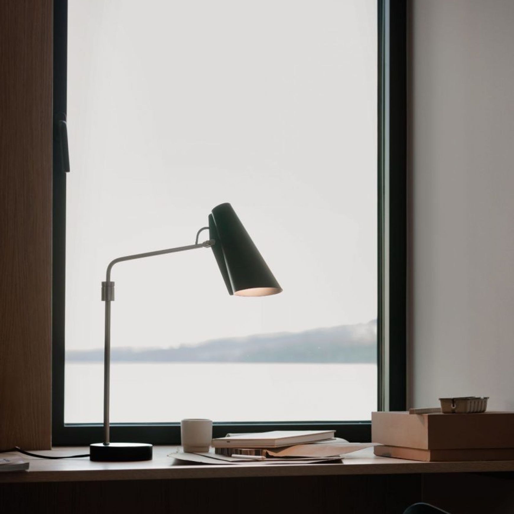 Birdy Swing Table Lamp