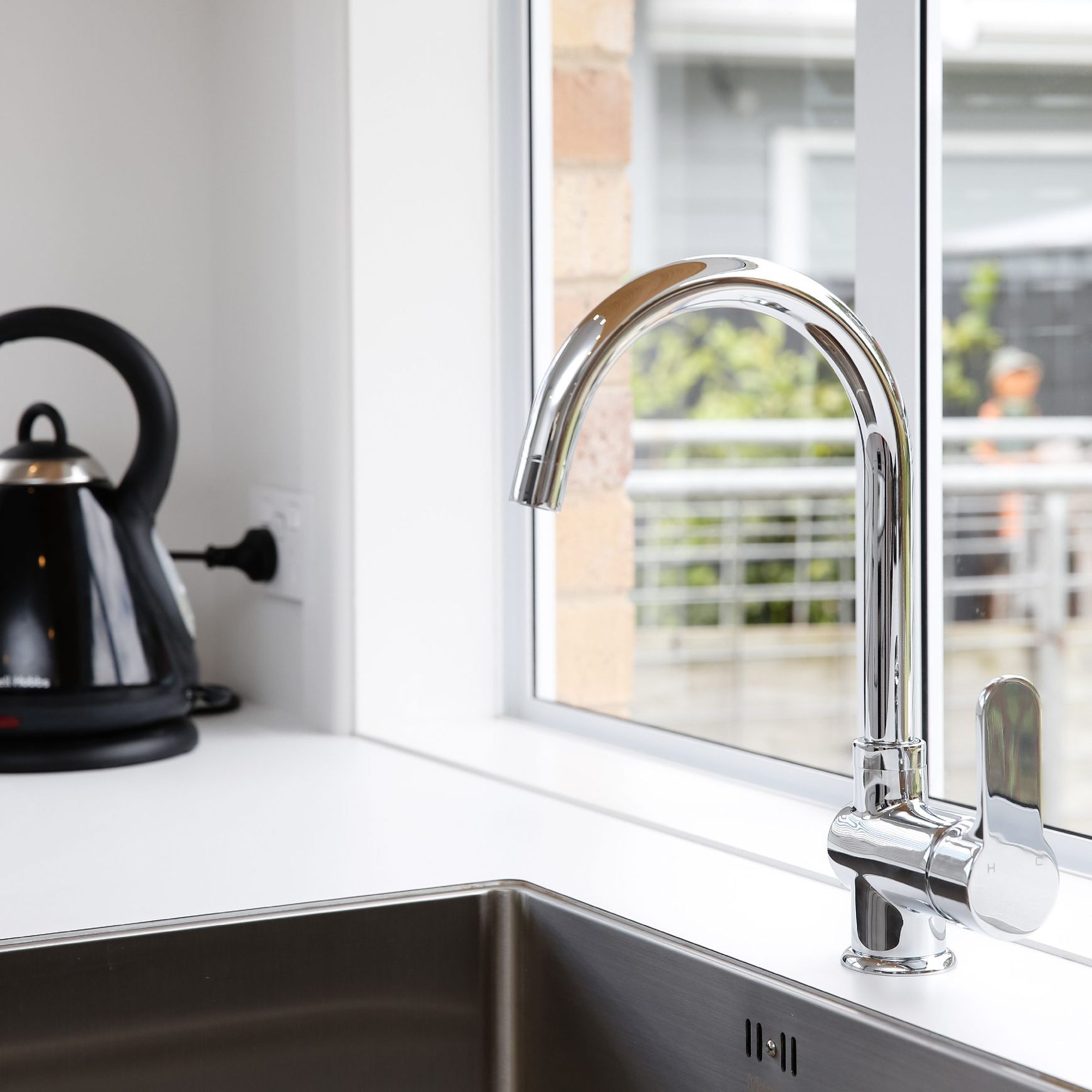 Voda Hi Rise Gooseneck Sink Mixer