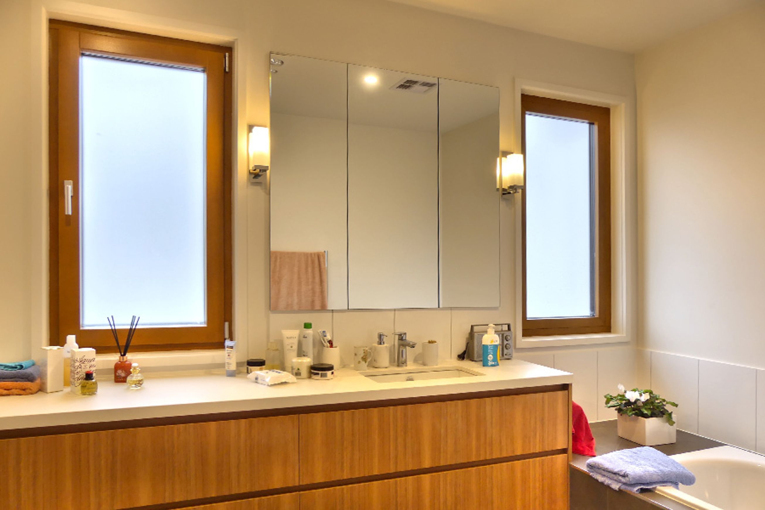 Wood-Alu | Tilt & Turn Windows