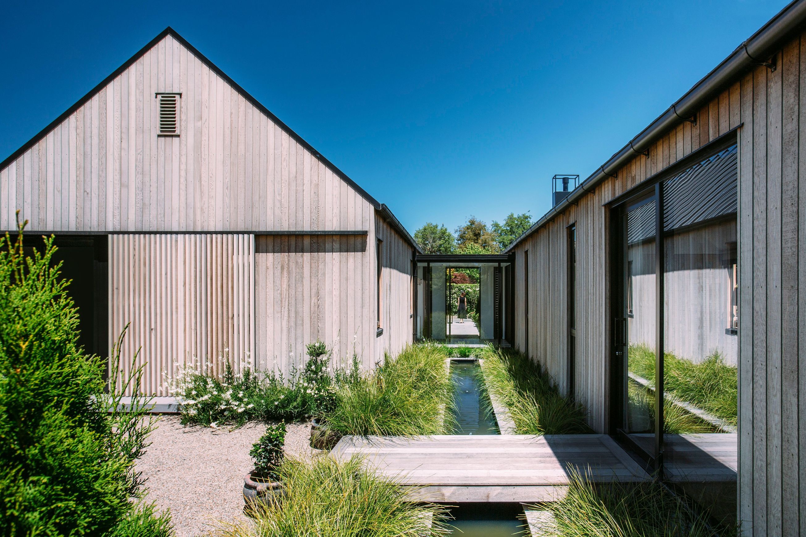 Vertical Shiplap Weatherboard System