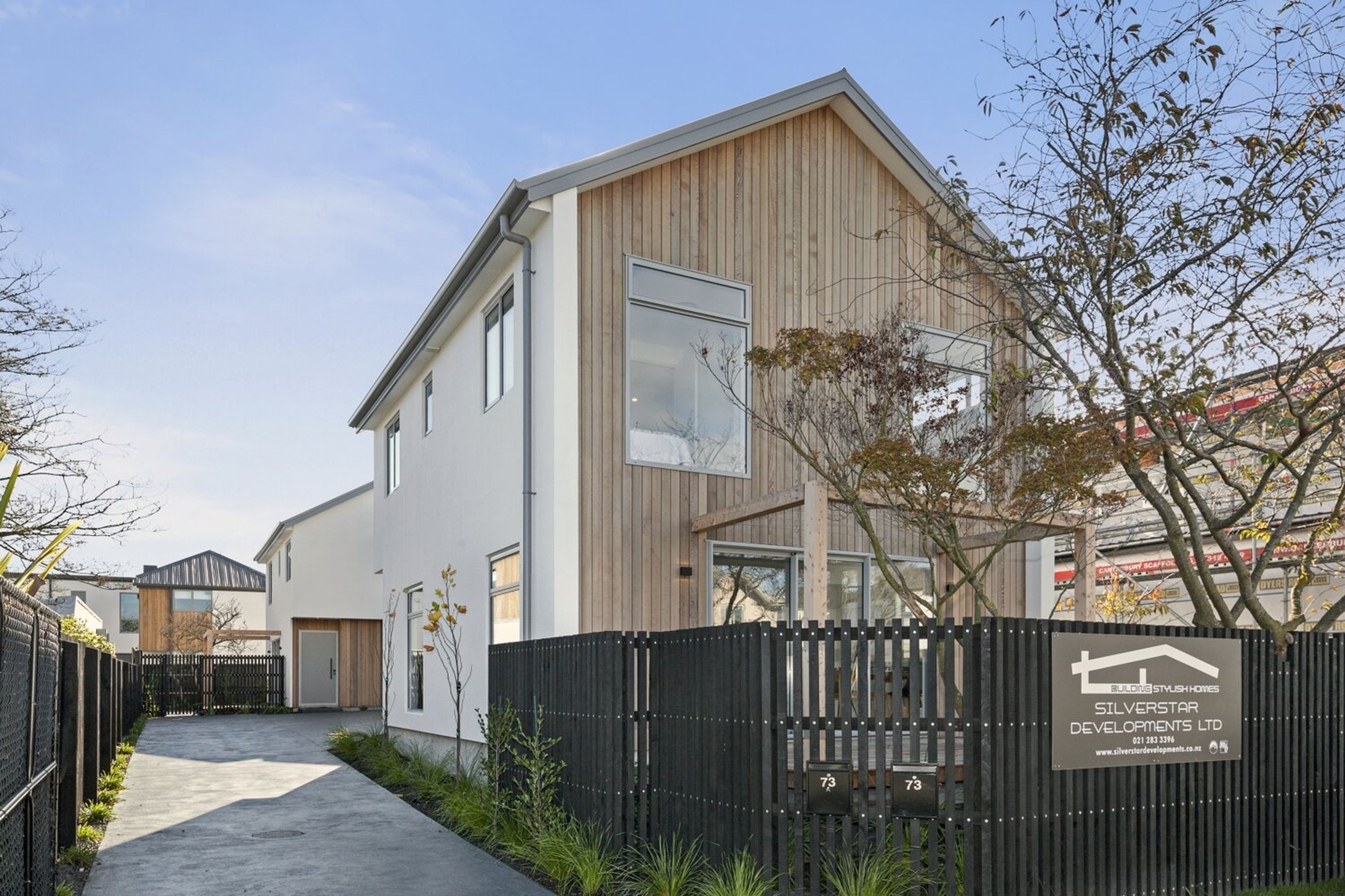 JSC Vertical Shiplap Timber Weatherboards