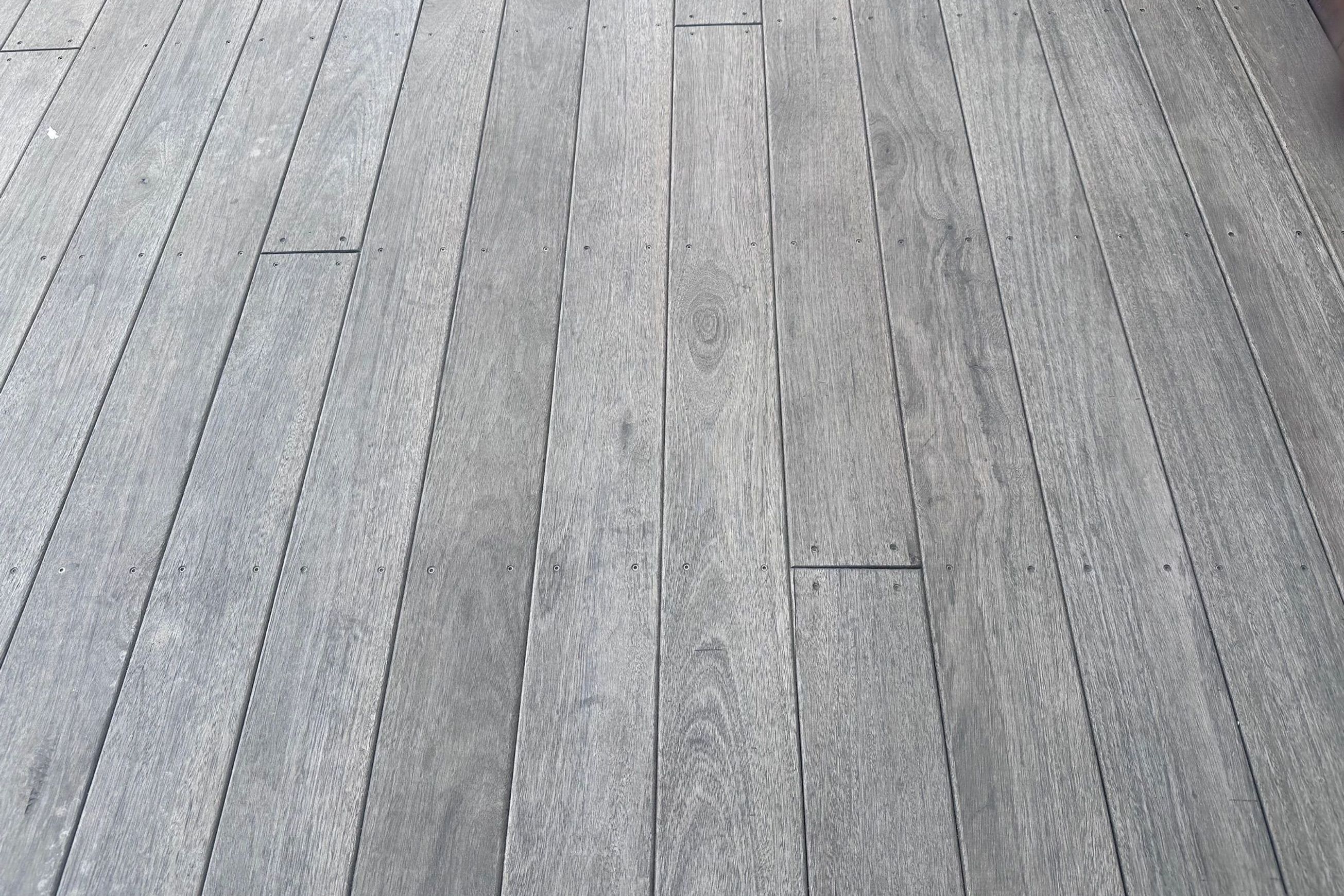 Royal Reds Decking