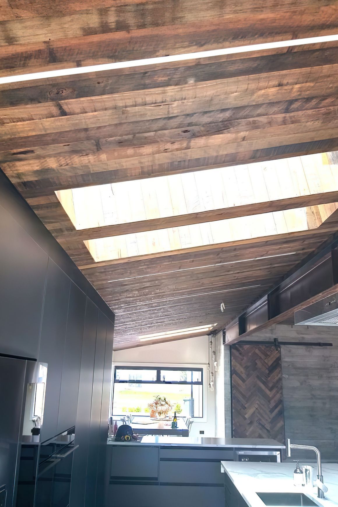 Interior Cladding | Rustic – deeply weathered