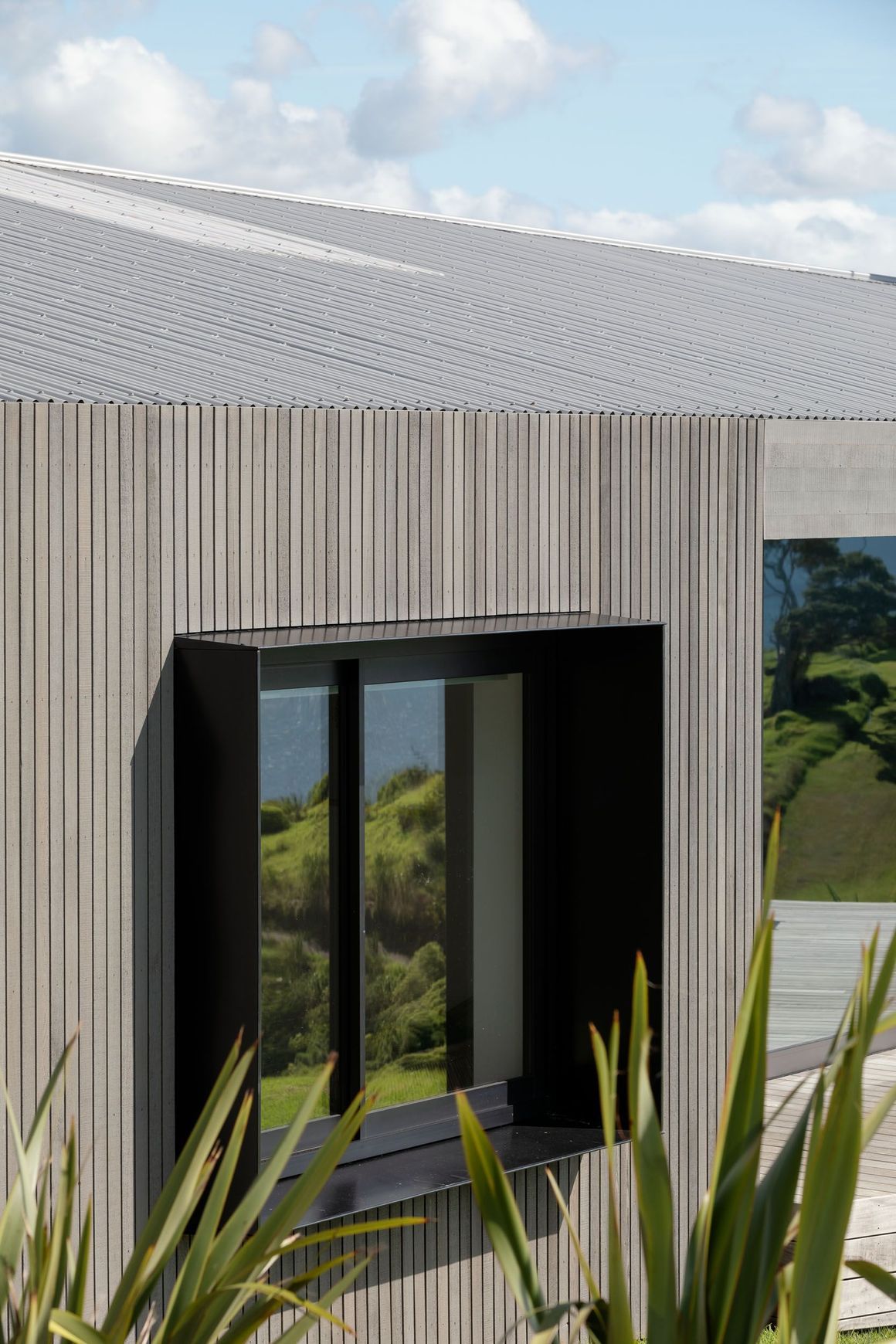 JSC Vertical Shiplap Timber Weatherboards
