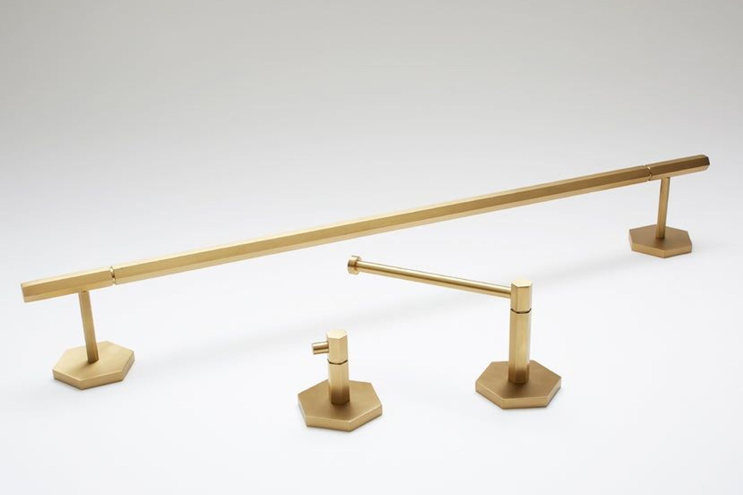 Facet Toilet Paper Holder