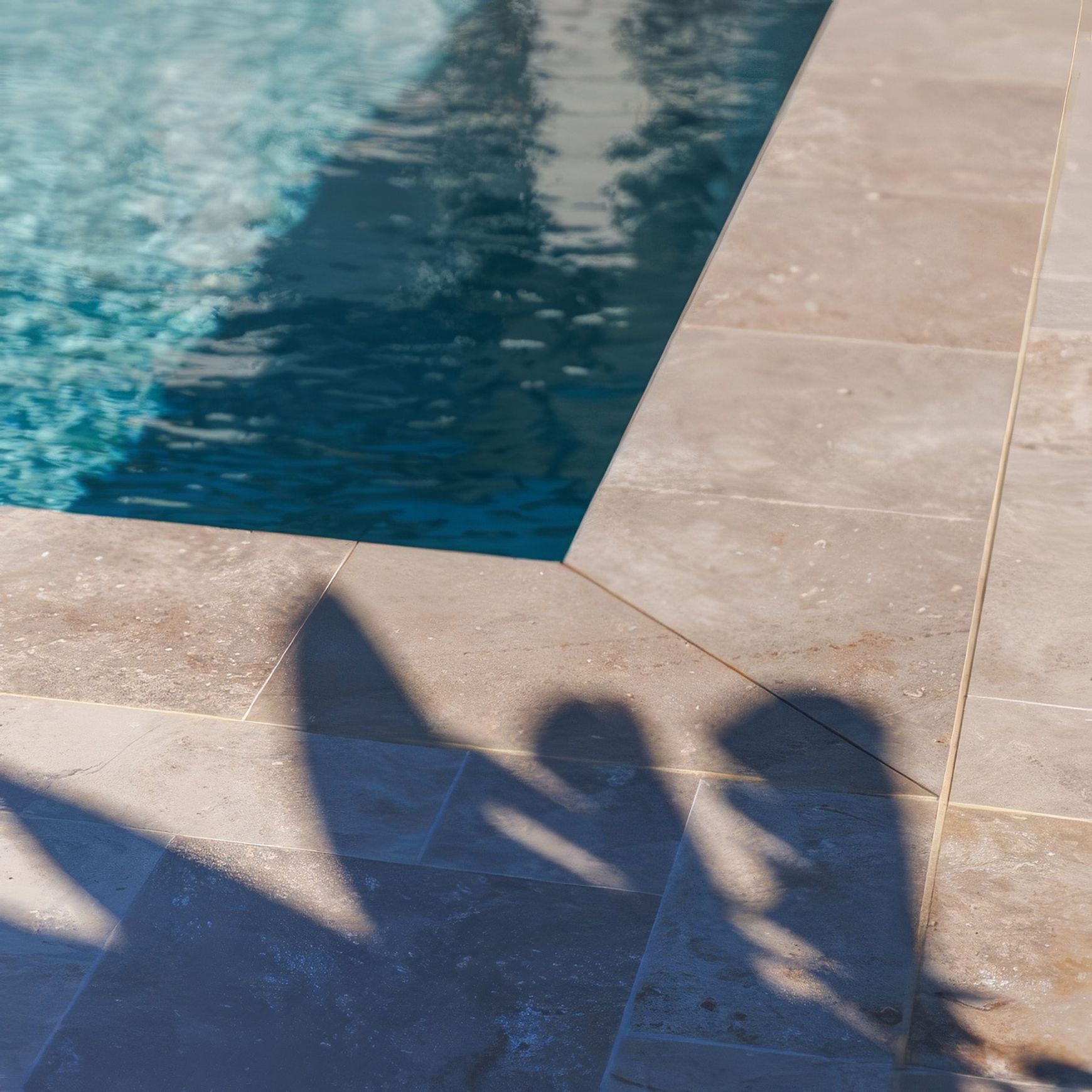Latte | Travertine