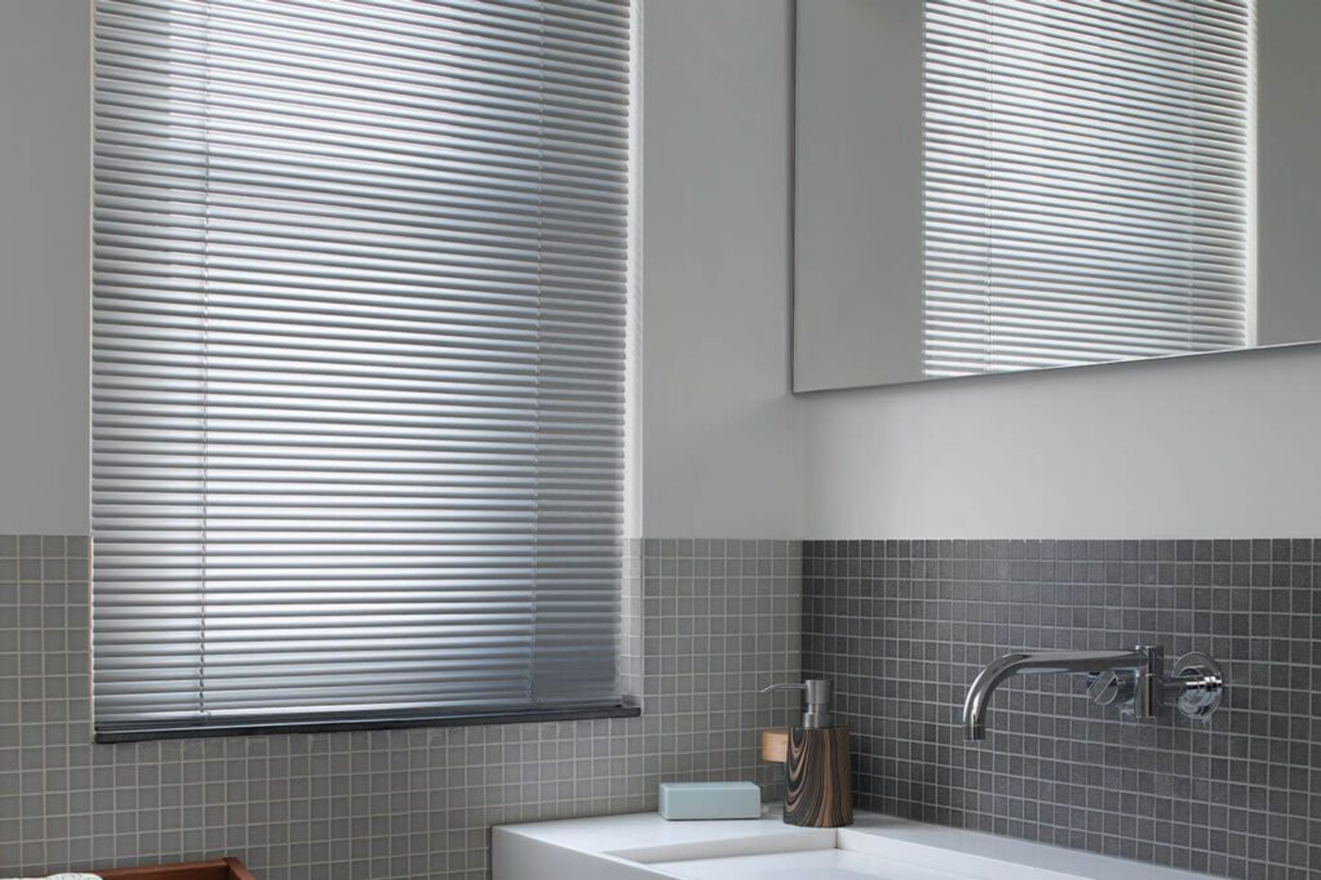 Luxaflex Aluminium Venetian Blinds