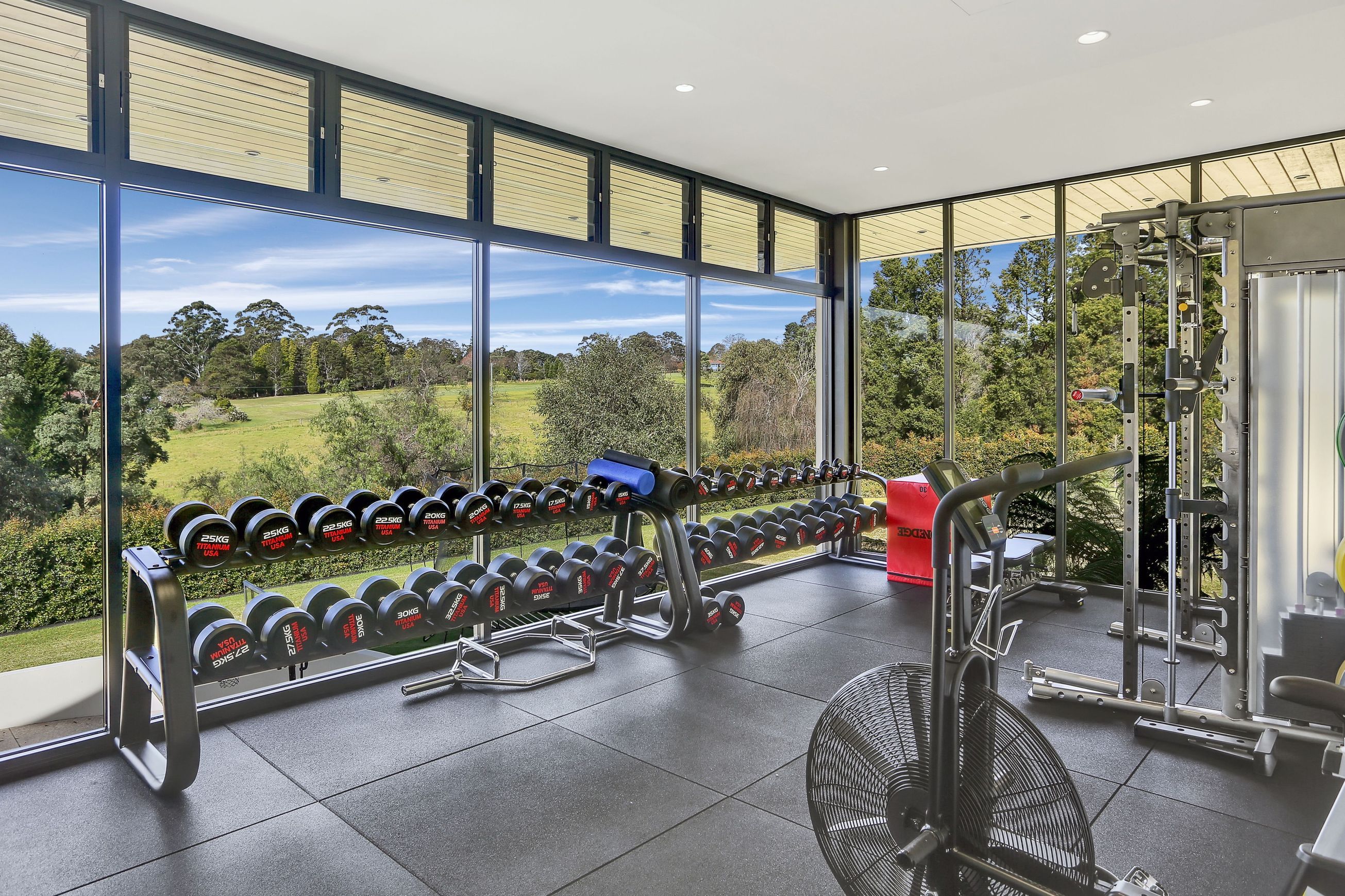 Elevate | Series 424 | Double Glazed 102mm Framing