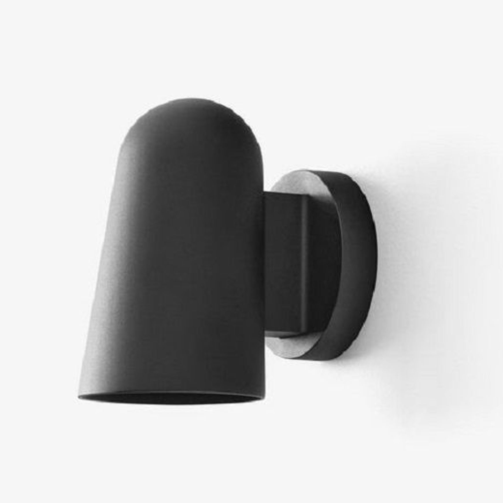 Solid SC104 Indoor & Outdoor Wall Lamp