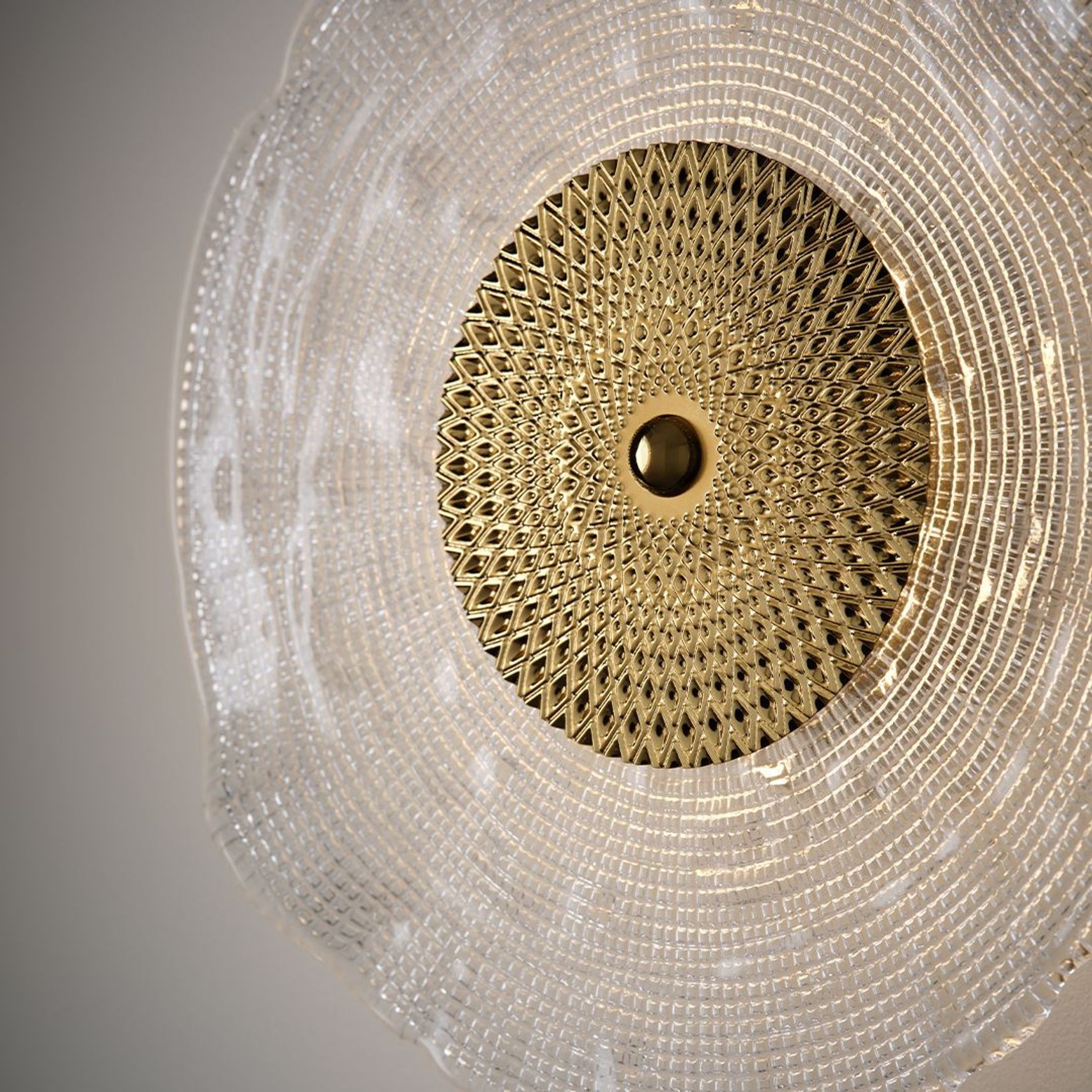 Movi LED Glass Wall Light in Gold