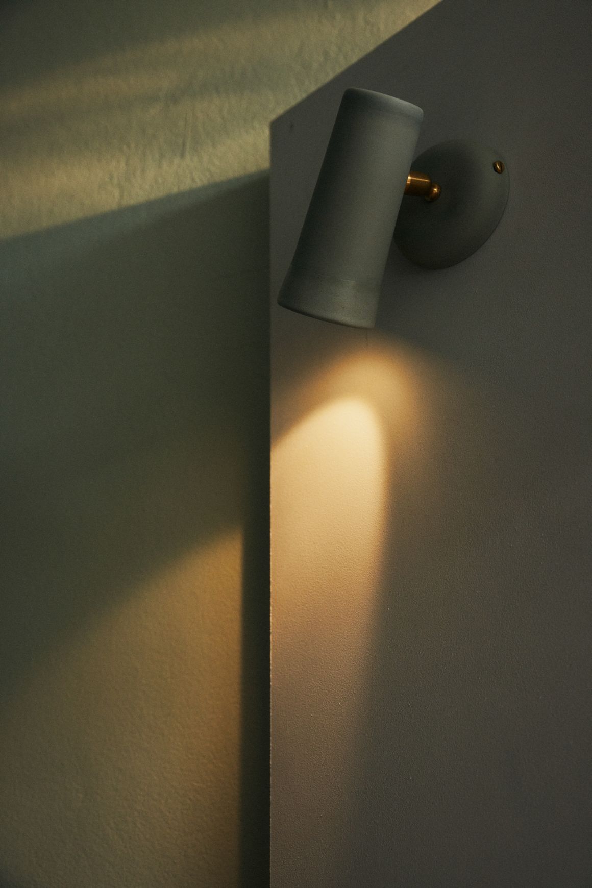Dusked EVO Wall Light