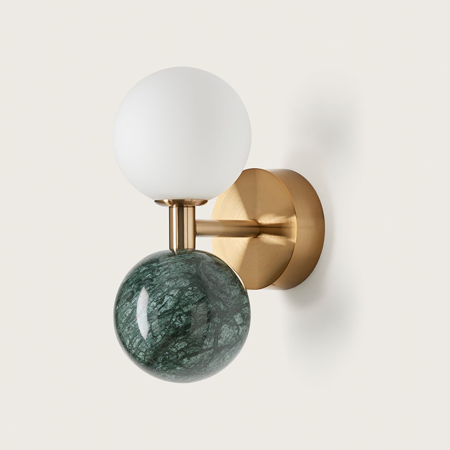 Dalt Wall Light