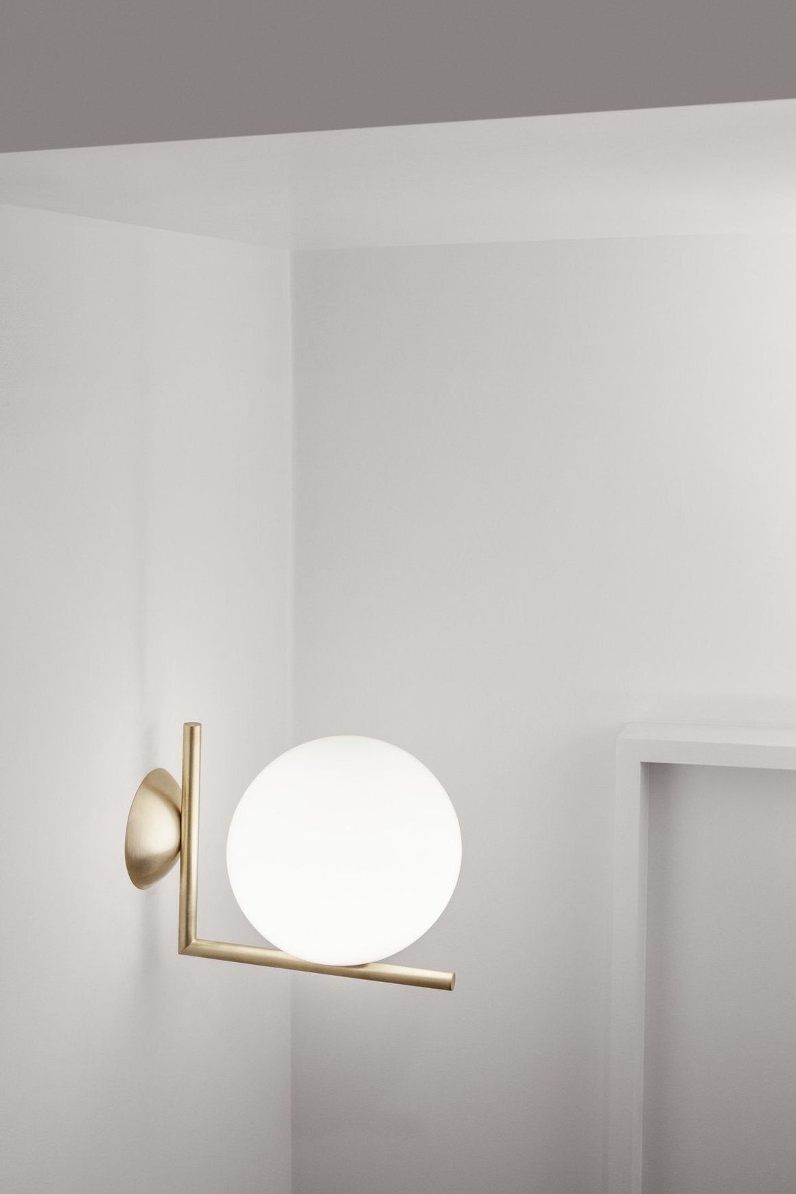 IC 1 Ceiling/Wall Mount