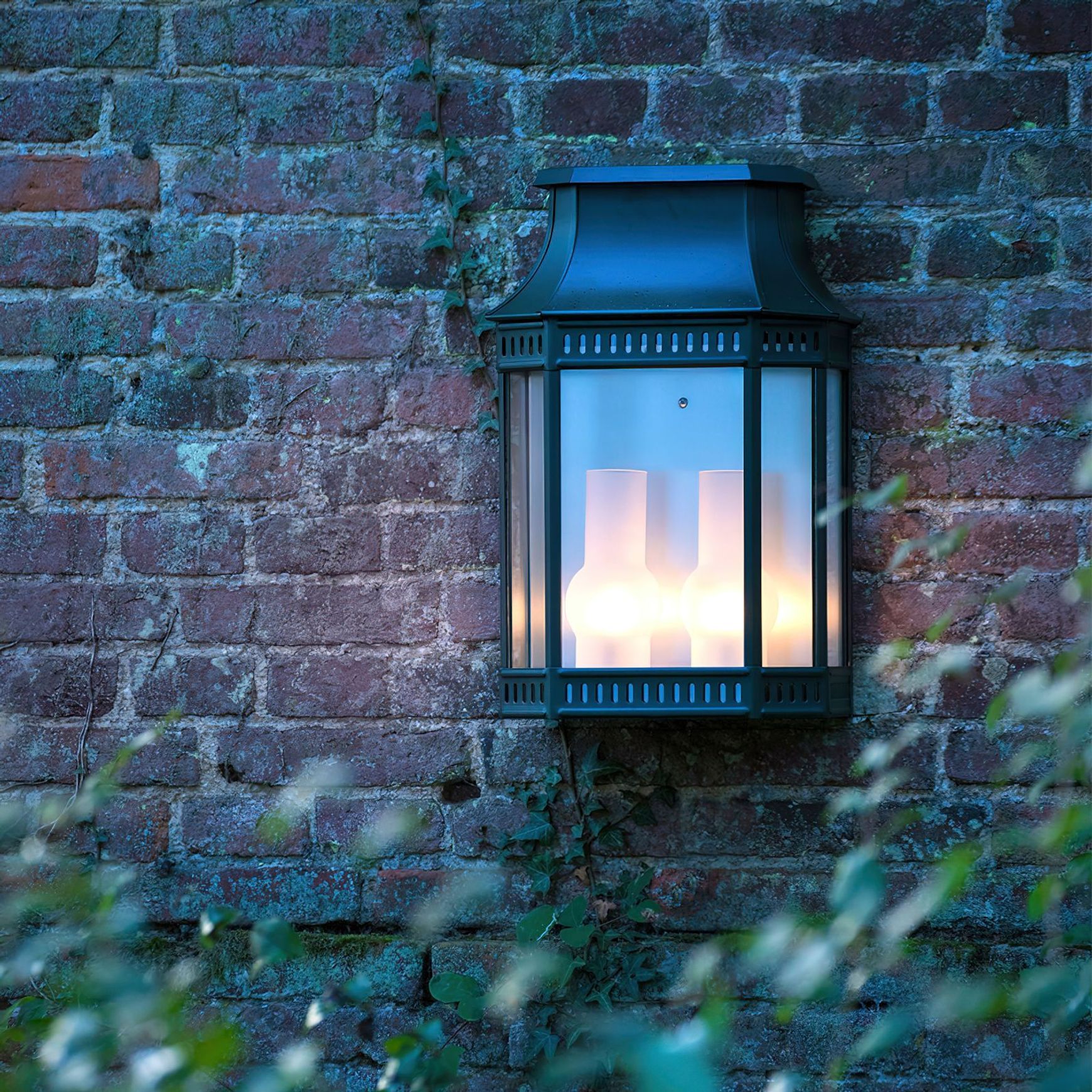 Louis Philippe 2 Wall Light