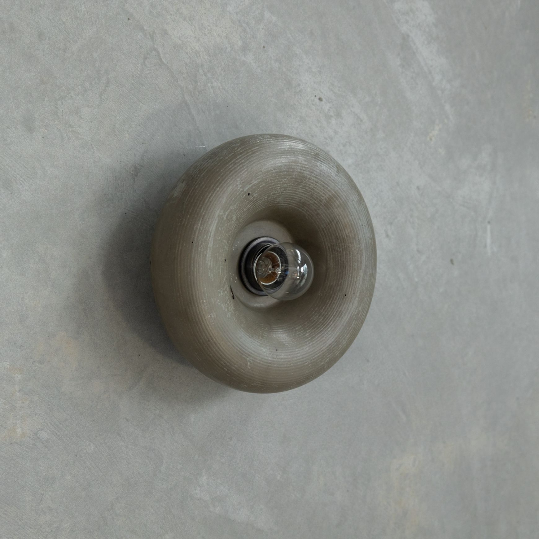 Mist Crete Wall Light