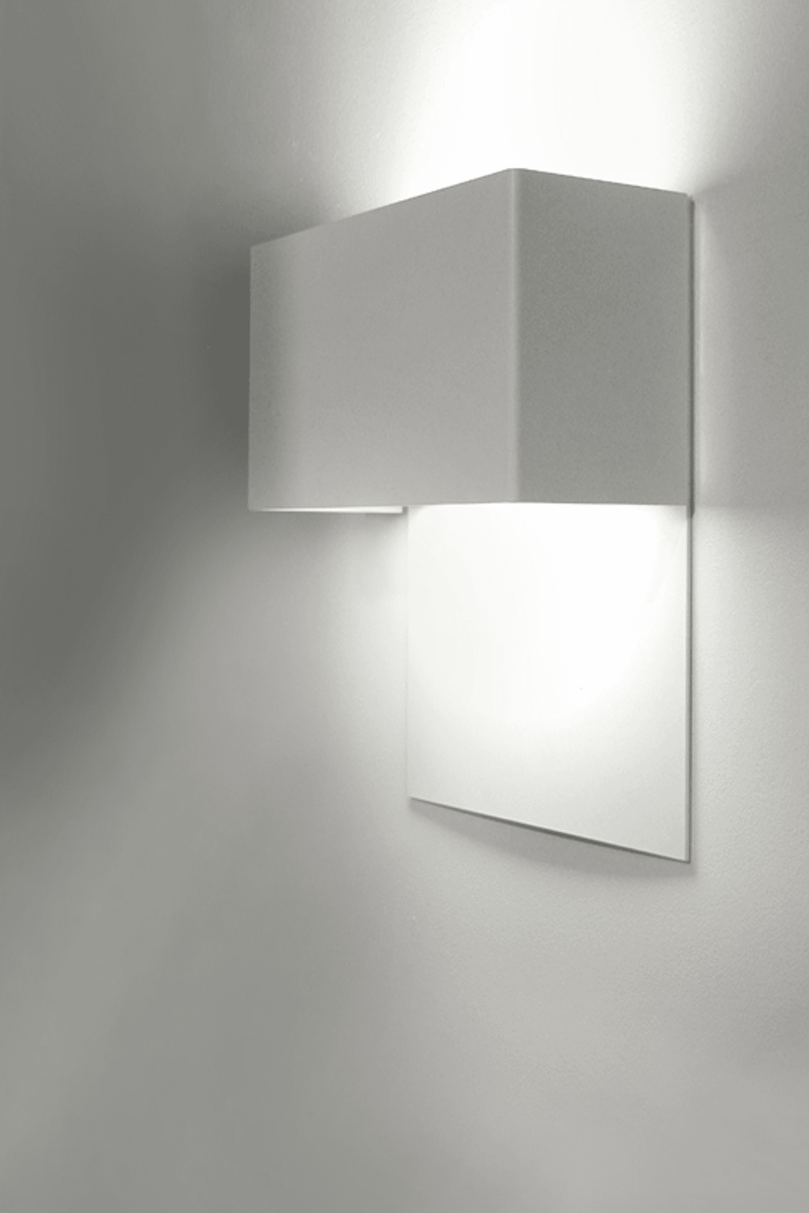 Plano Wall Light