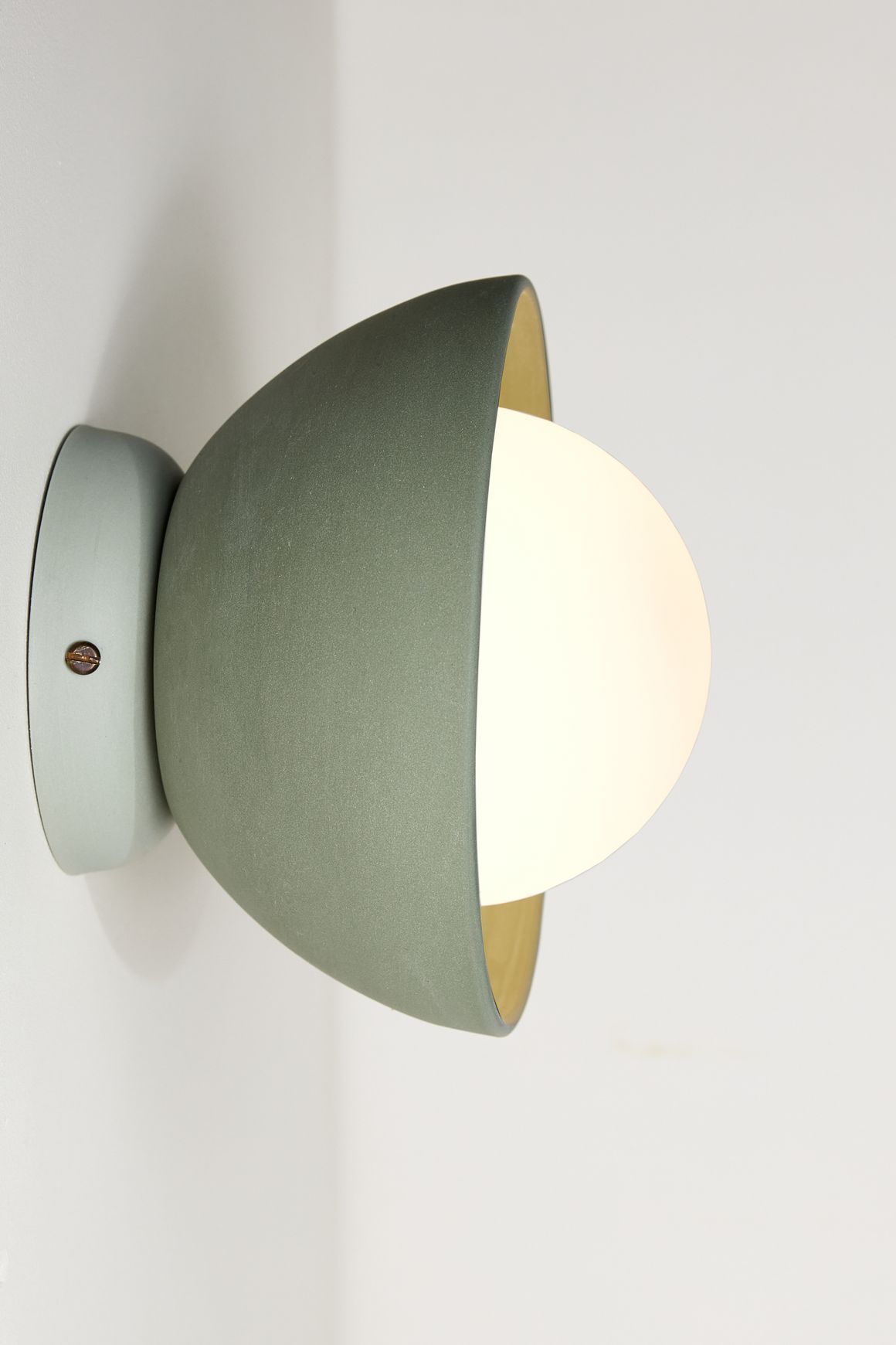 Mani Mini Sconce — Compact Porcelain Wall Light