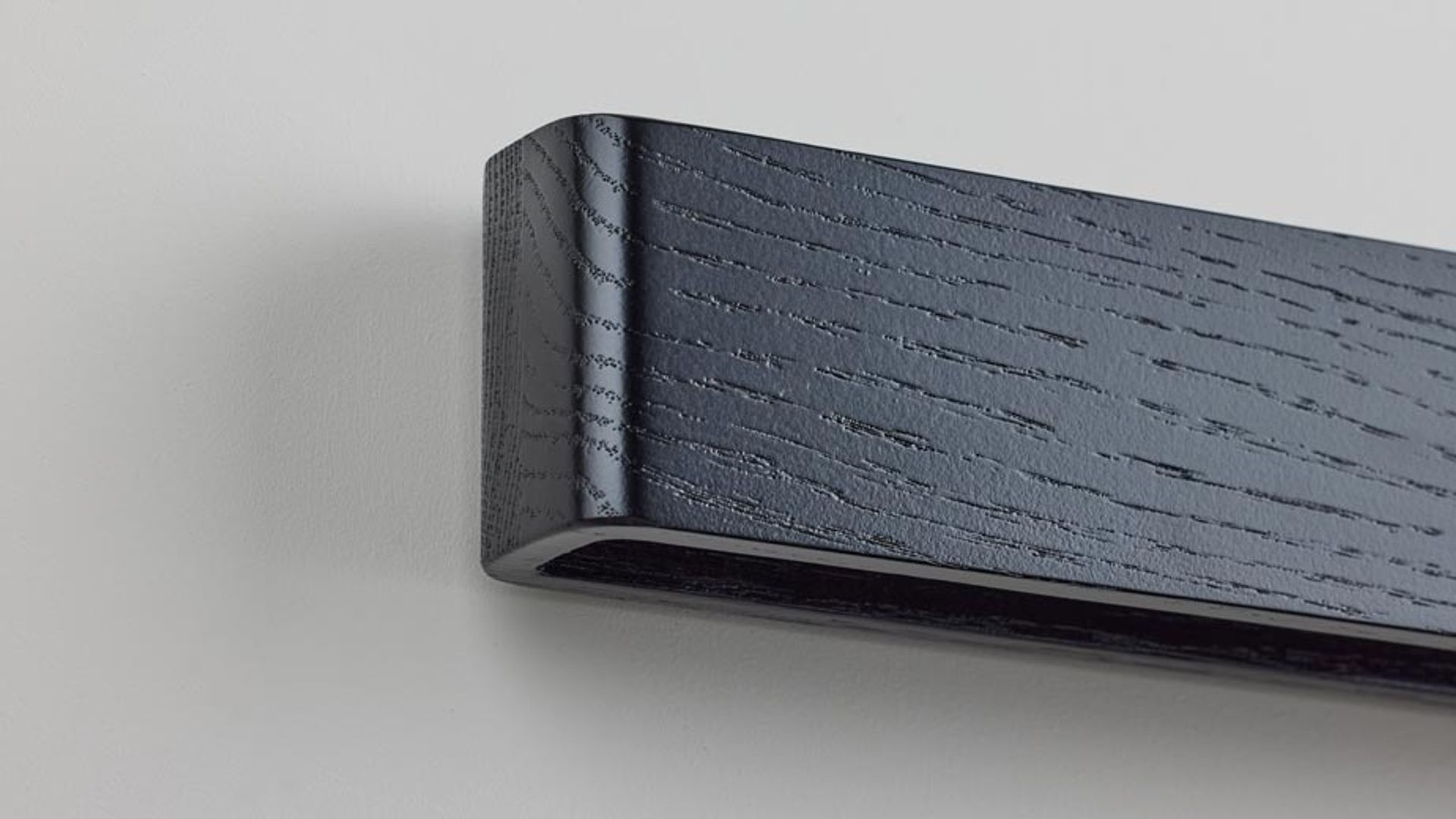 Umber Linear Sconce