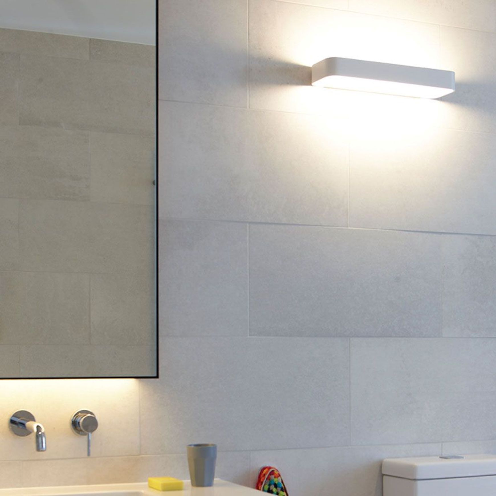 NGAROTO W1933 Wall Light