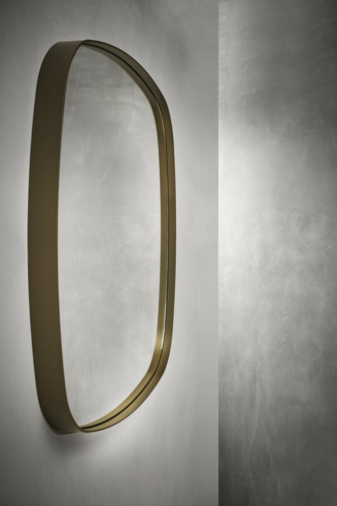 Kekke Mirror