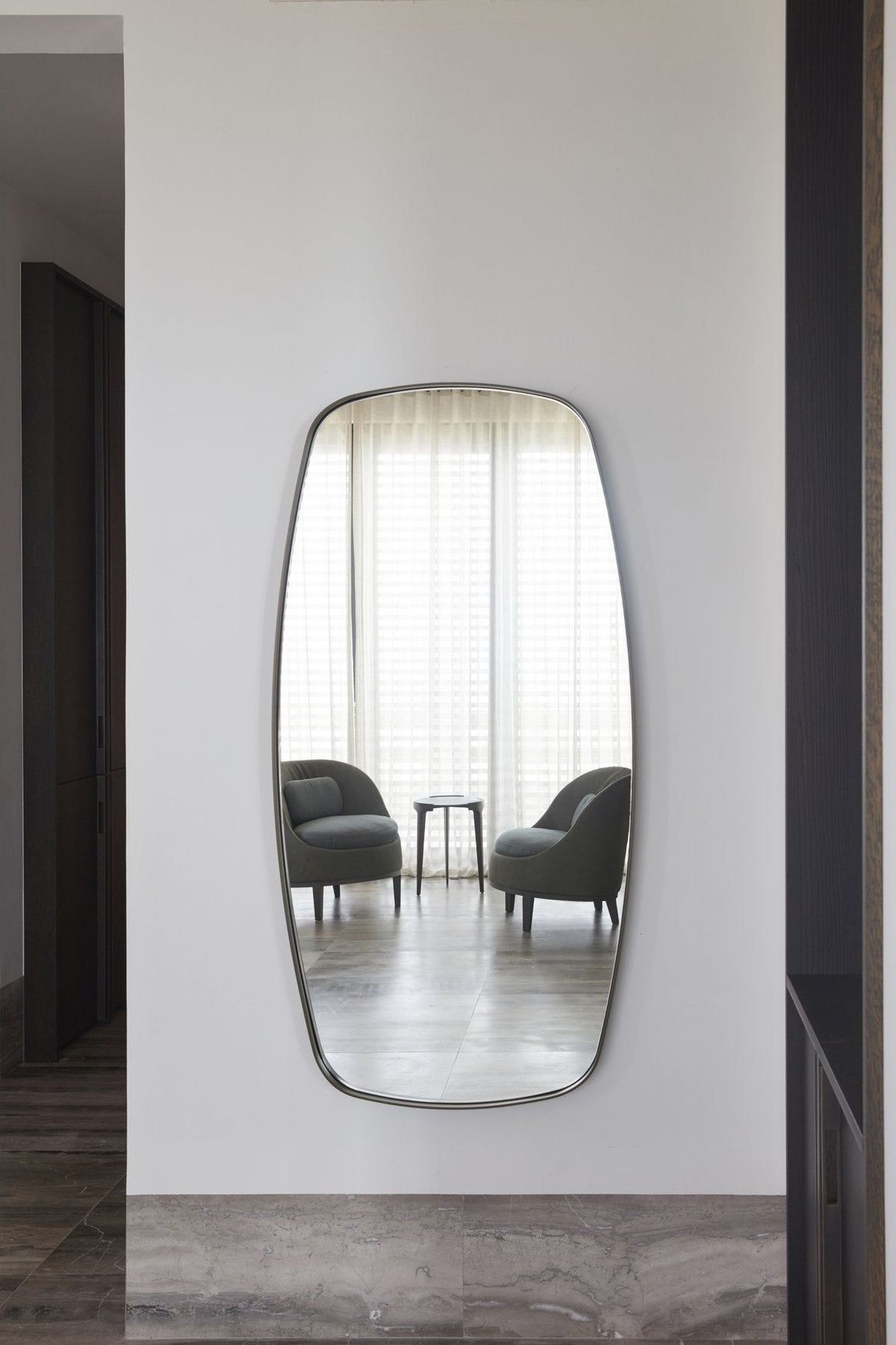 Kekke Mirror