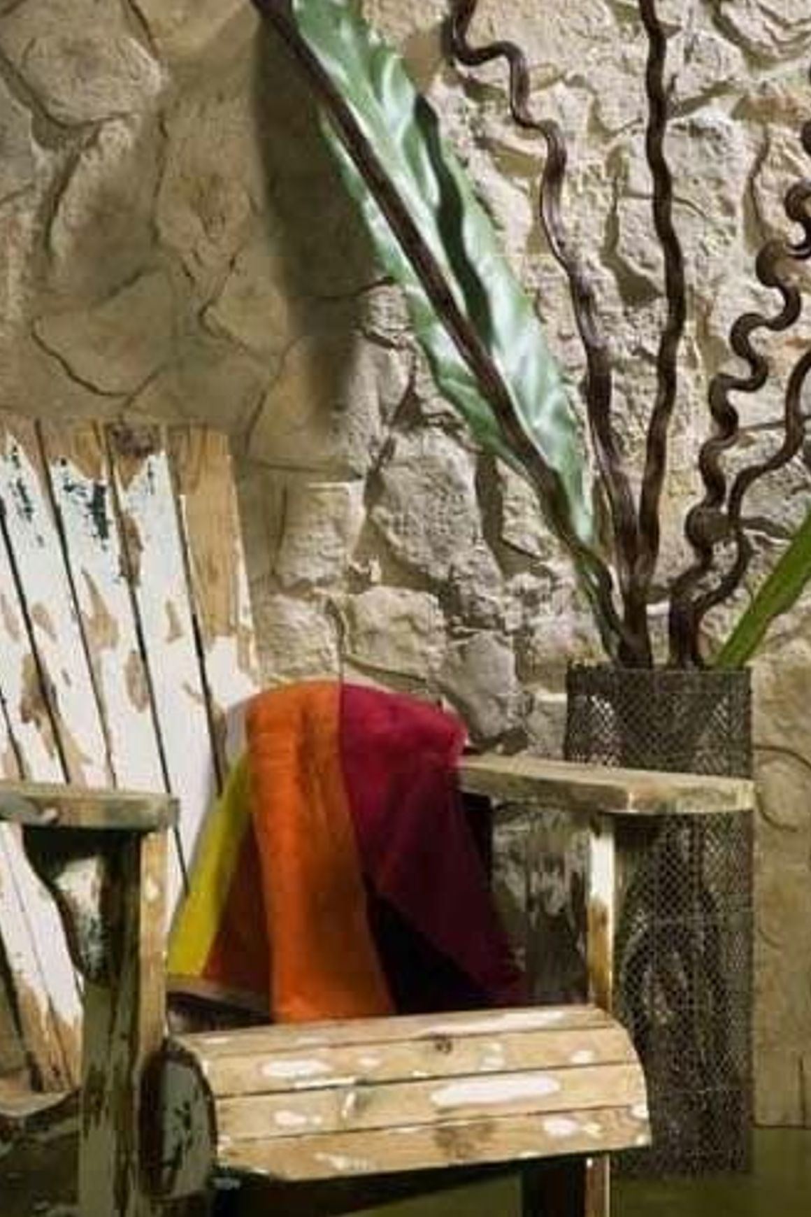 Flint Stone Wall Panels by Muros - Interior Stone Wall