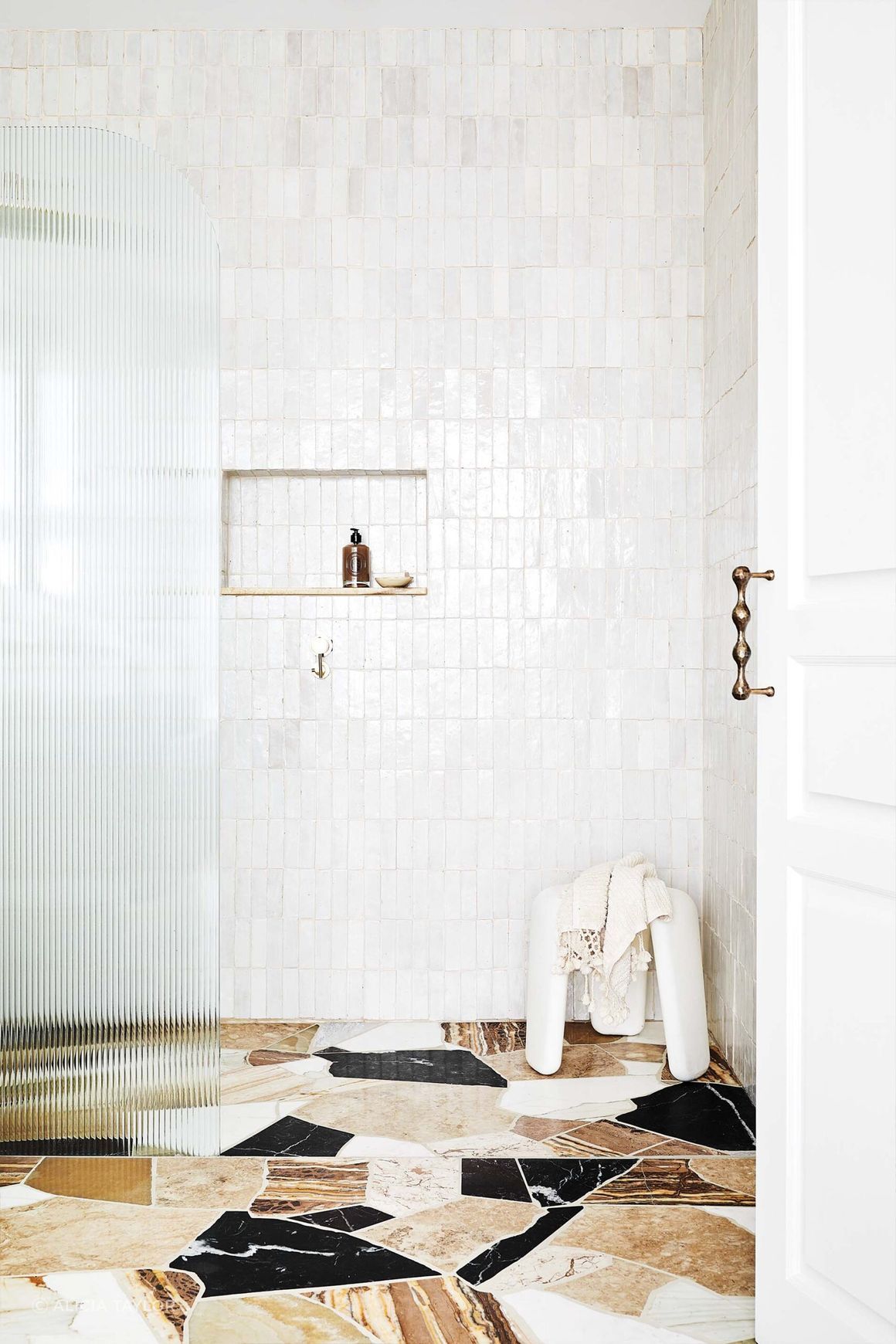 Moroccan Bejmat - Lily White