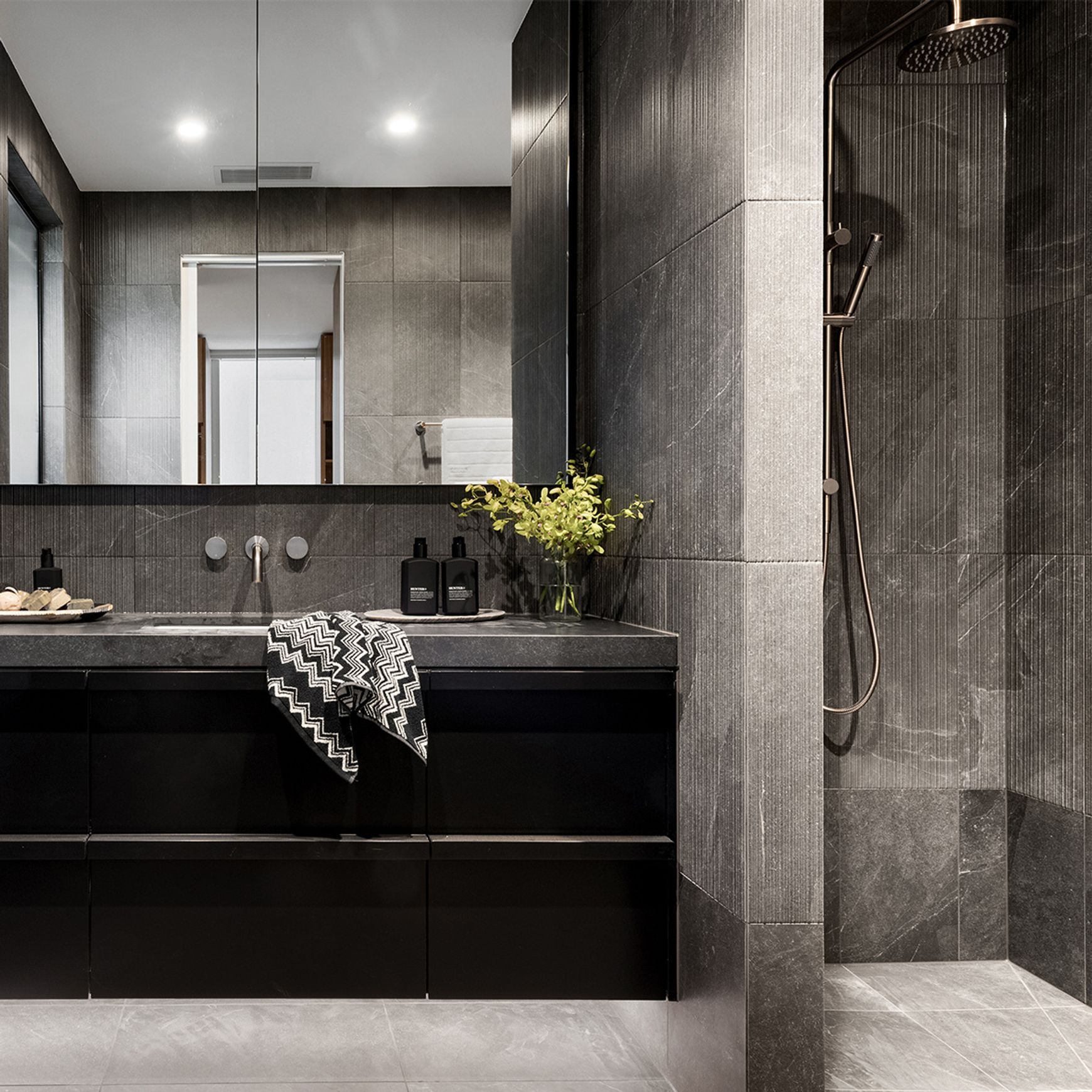 Hellin Grey Line | Perini Tiles