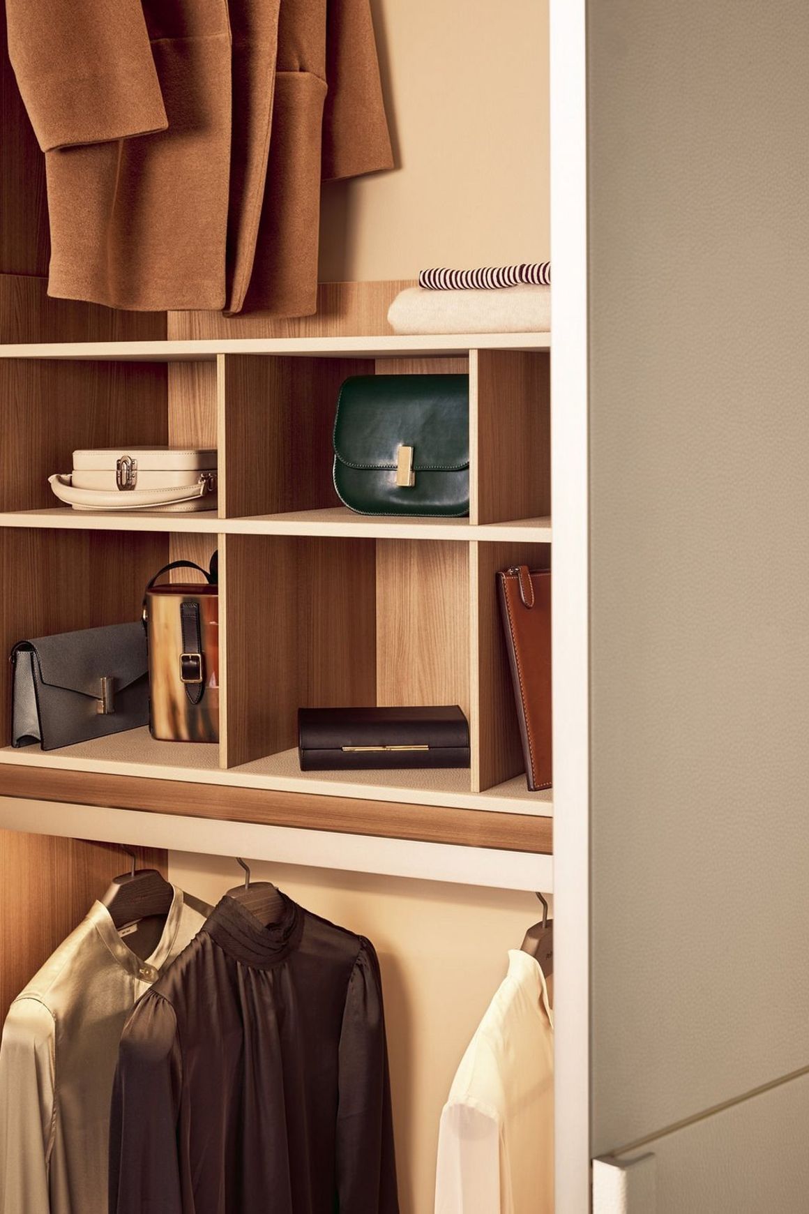 Cover Wardrobe