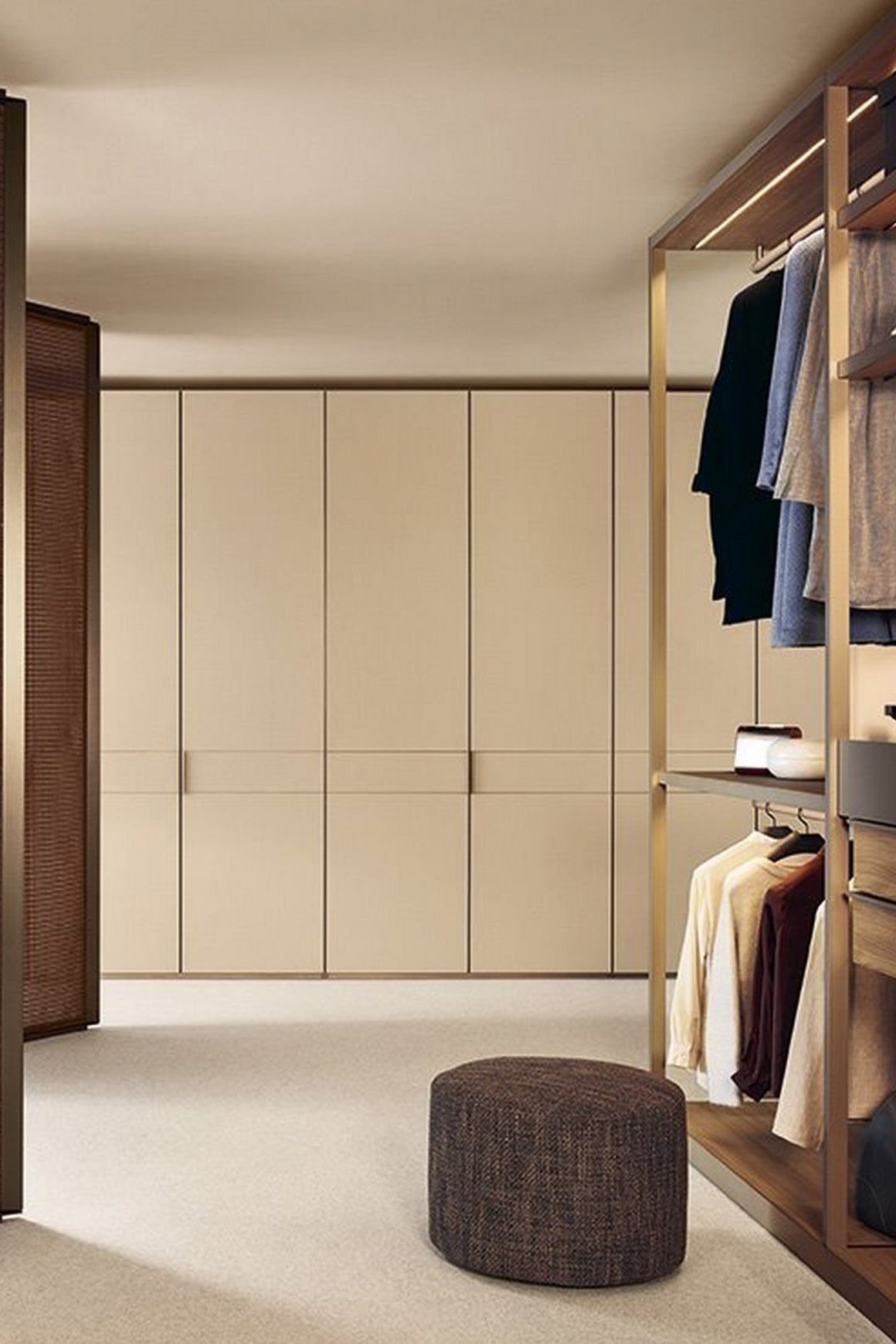 Cover Wardrobe