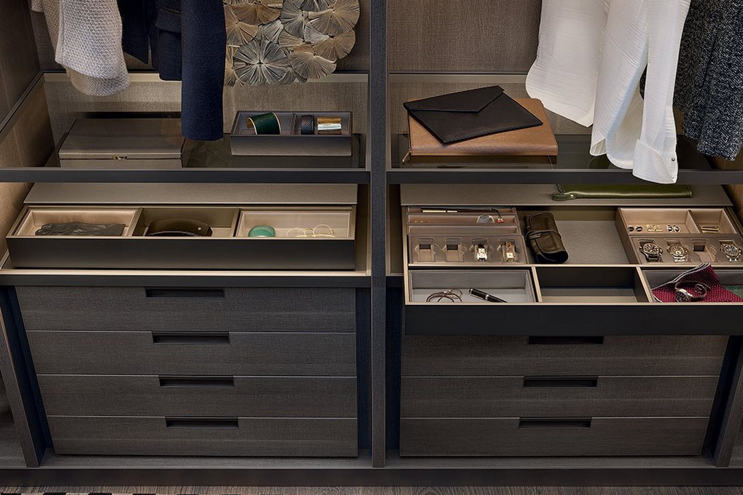 Senzafine Walk-In Closet