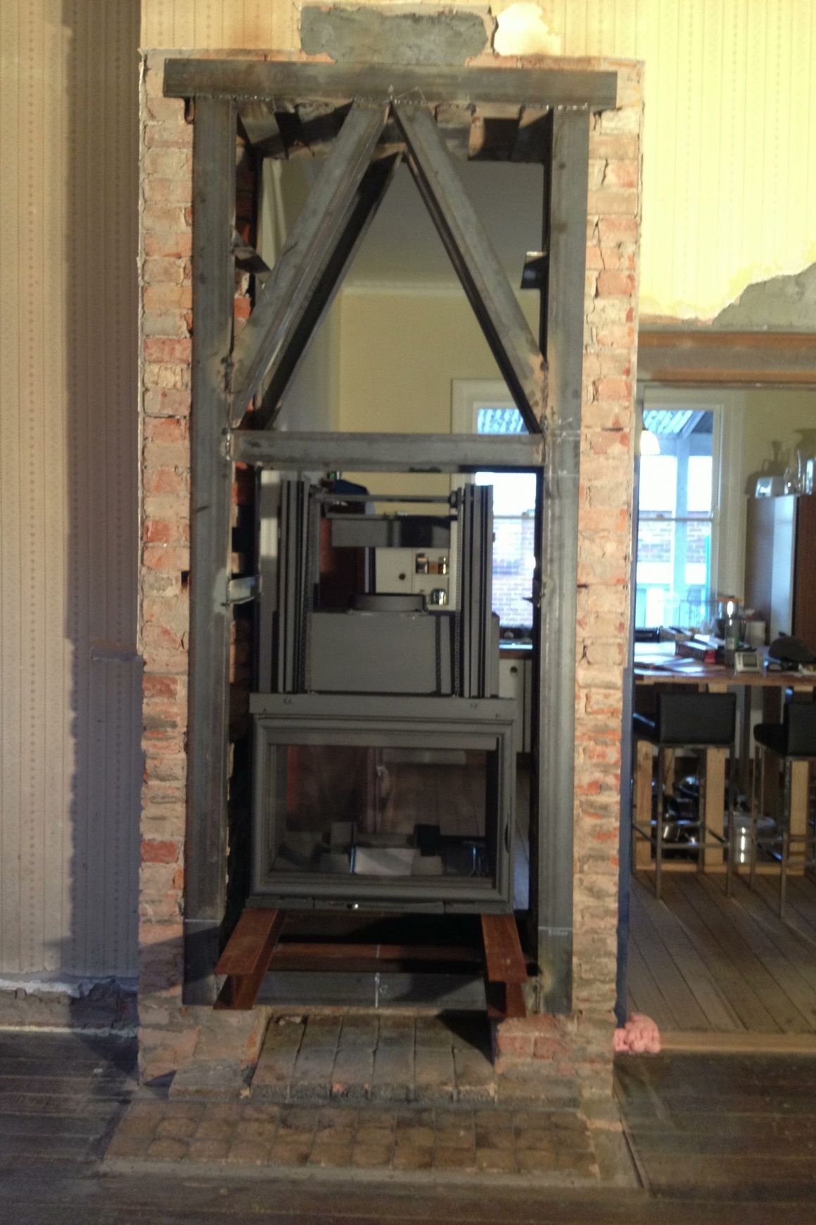 Cheminee Chazelles CDF800R Radiant Wood Fireplace
