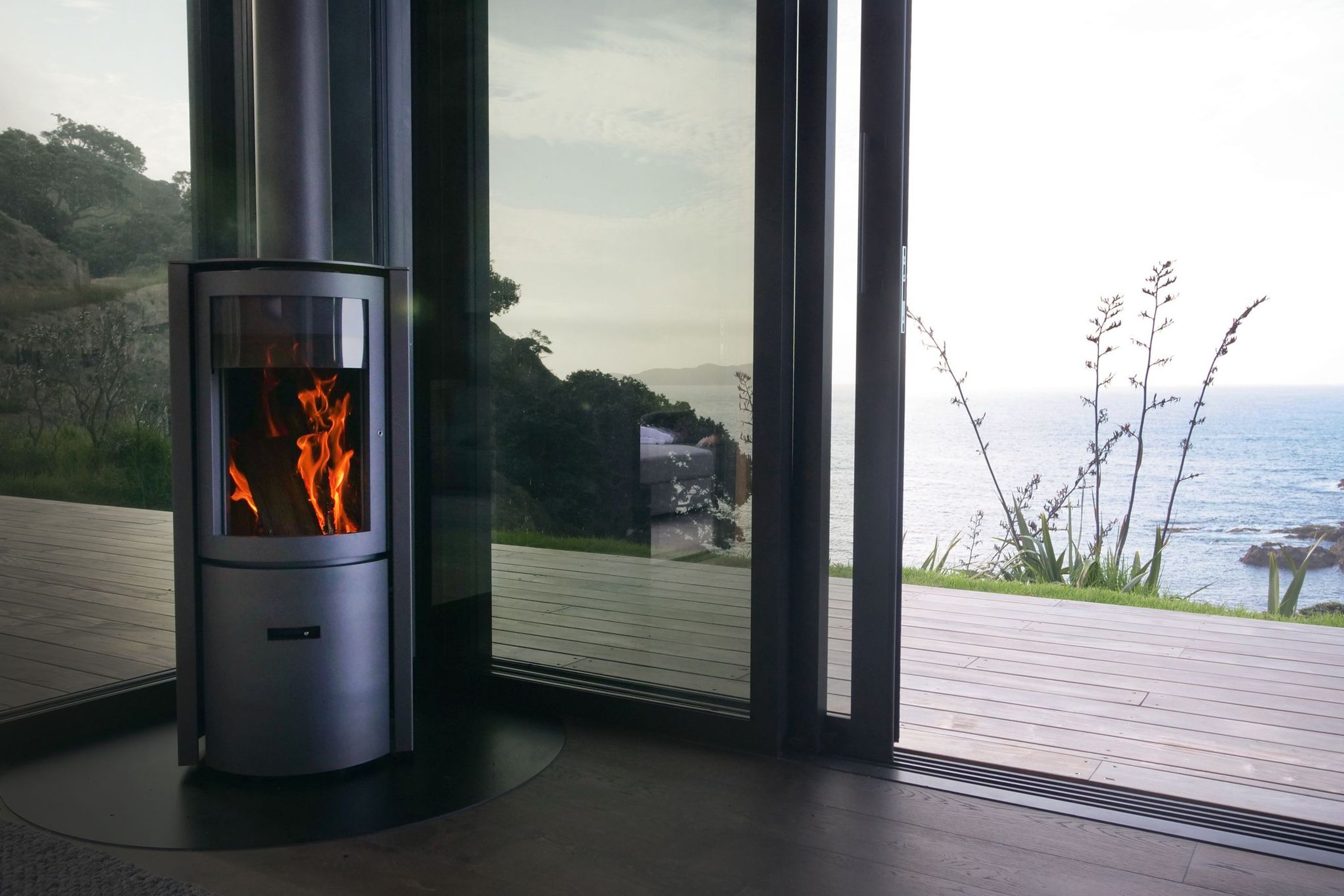 Stûv 30 Freestanding 3 in 1 Wood Fireplace