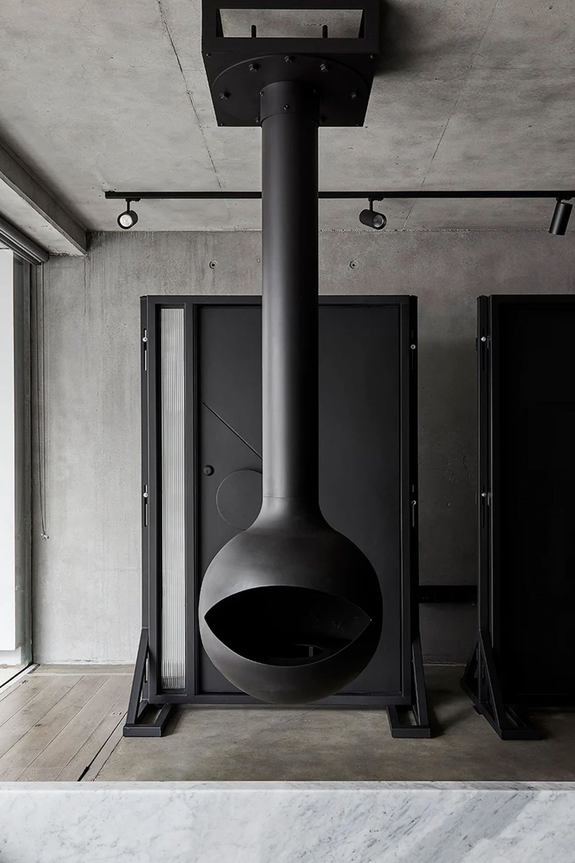 Zen Occhio Wood Burning Suspended Fireplace