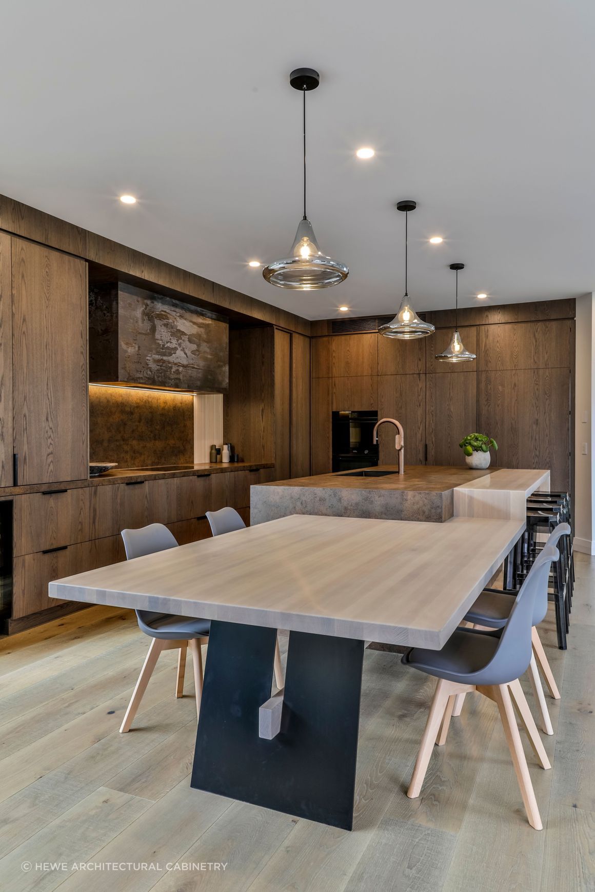 Stained Oak Benchtop