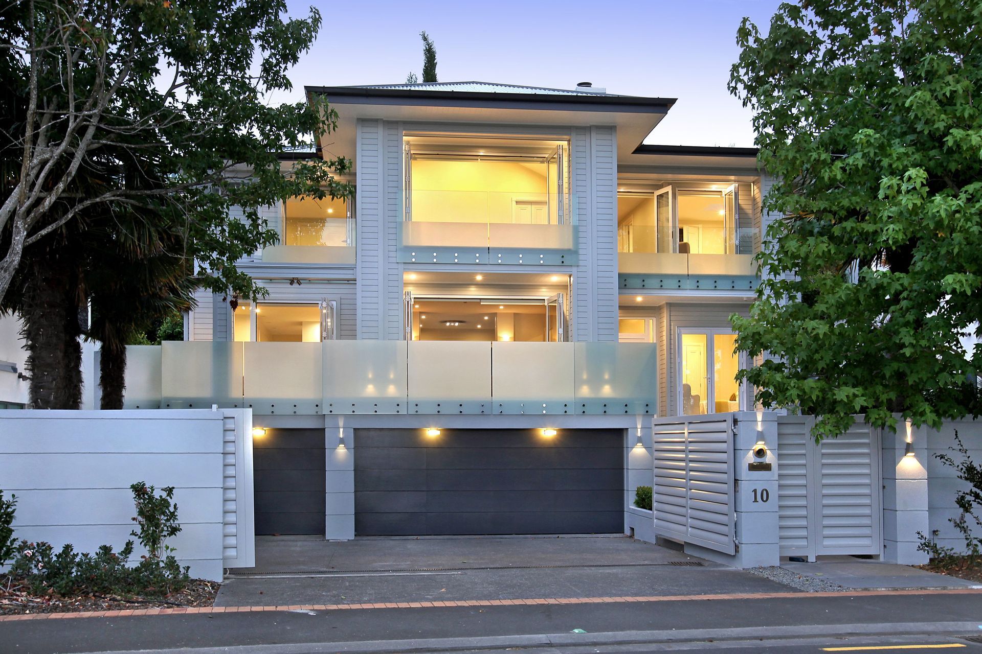 Supporting Image 5 for Forme Reclad
