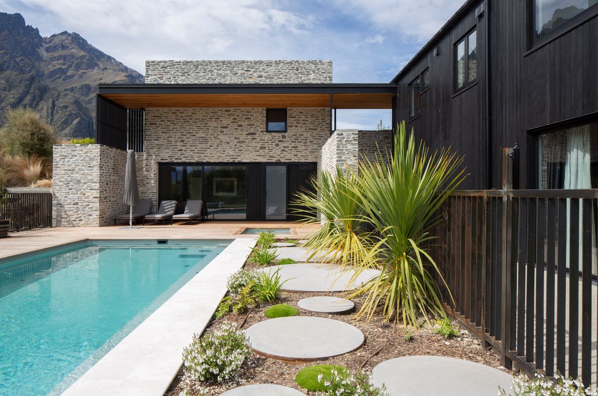 Orford Drive, Jacks Point | Kerr Richie Architects, Cammell Projects