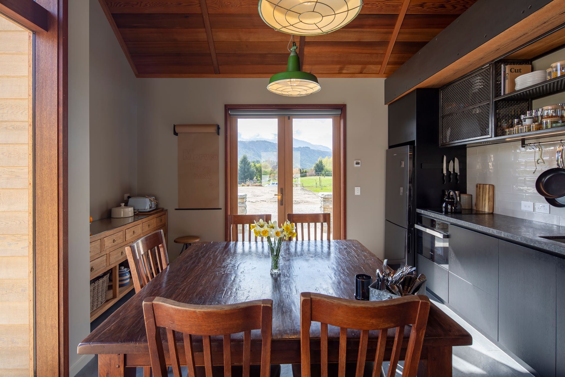 52MovenFerryRoad026.JPG